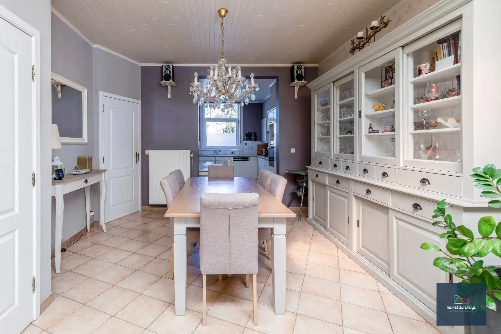 Ruime en instapklare gezinswoning met 4 slaapkamers en stadstuin  foto 12