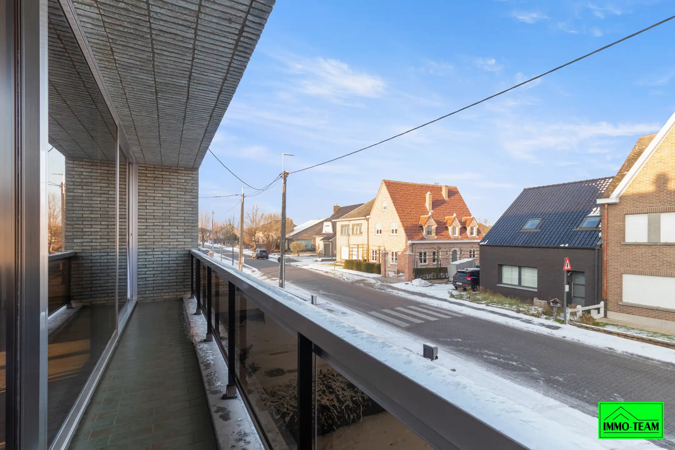 Ruime 2-gevelwoning met garage, tuin en 3 slaapkamers foto 8