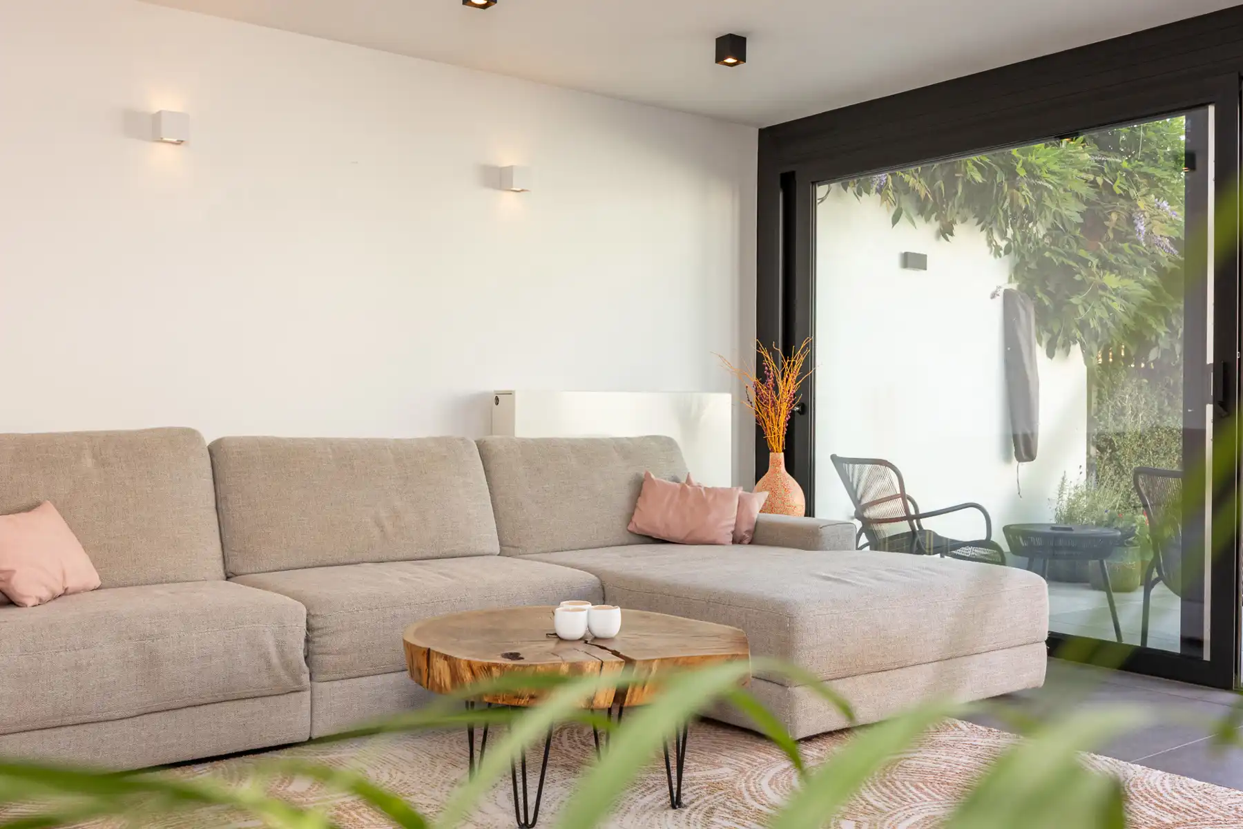 Instapklare woning met 3 slaapkamers en grote tuin foto 6