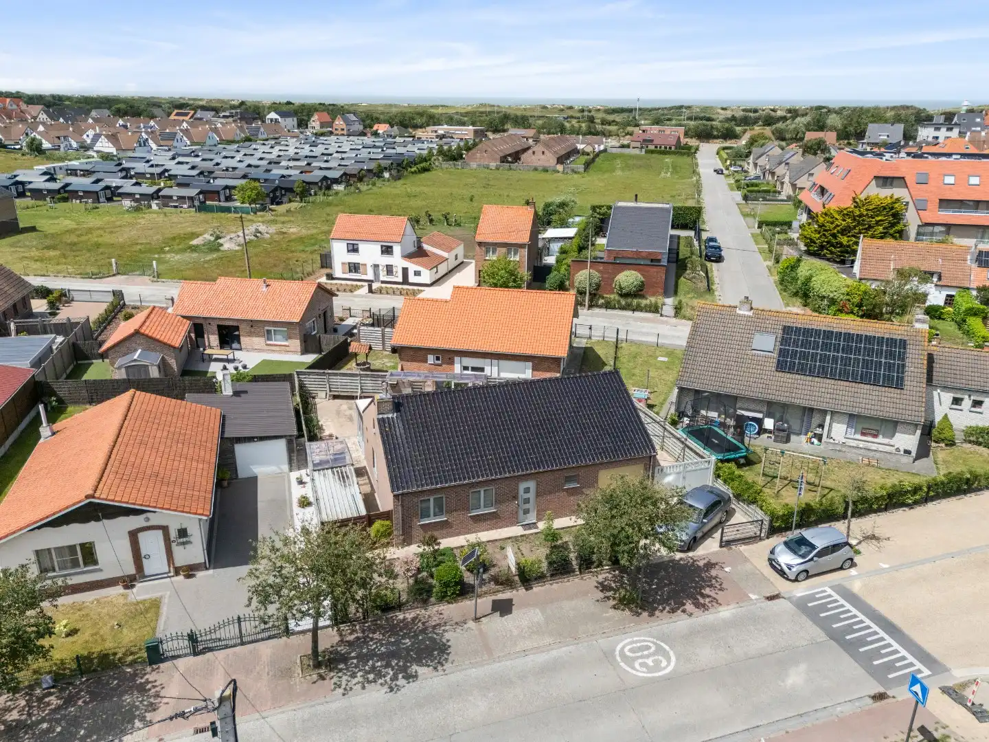 Instapklare gelijkvloerse villa te koop in hartje Vosseslag - De Haan! foto 11