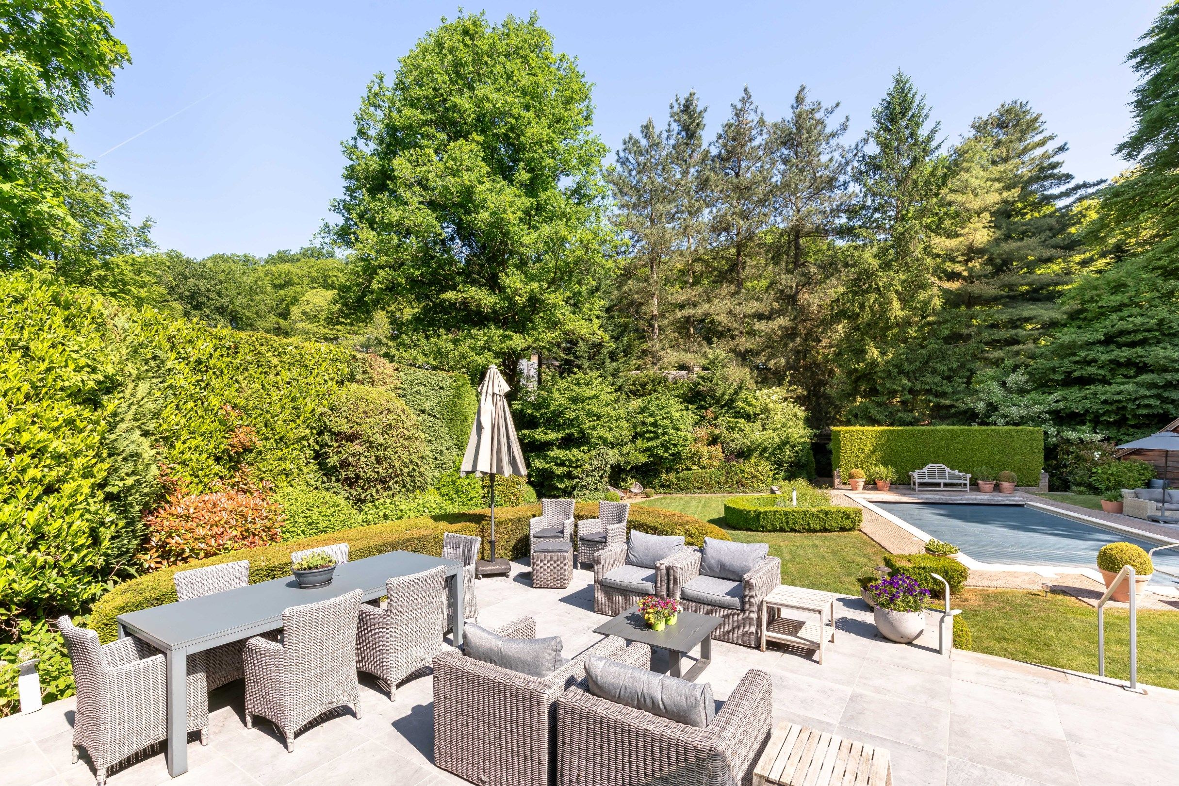 Architecturale villa op residentiele toplocatie! foto 8