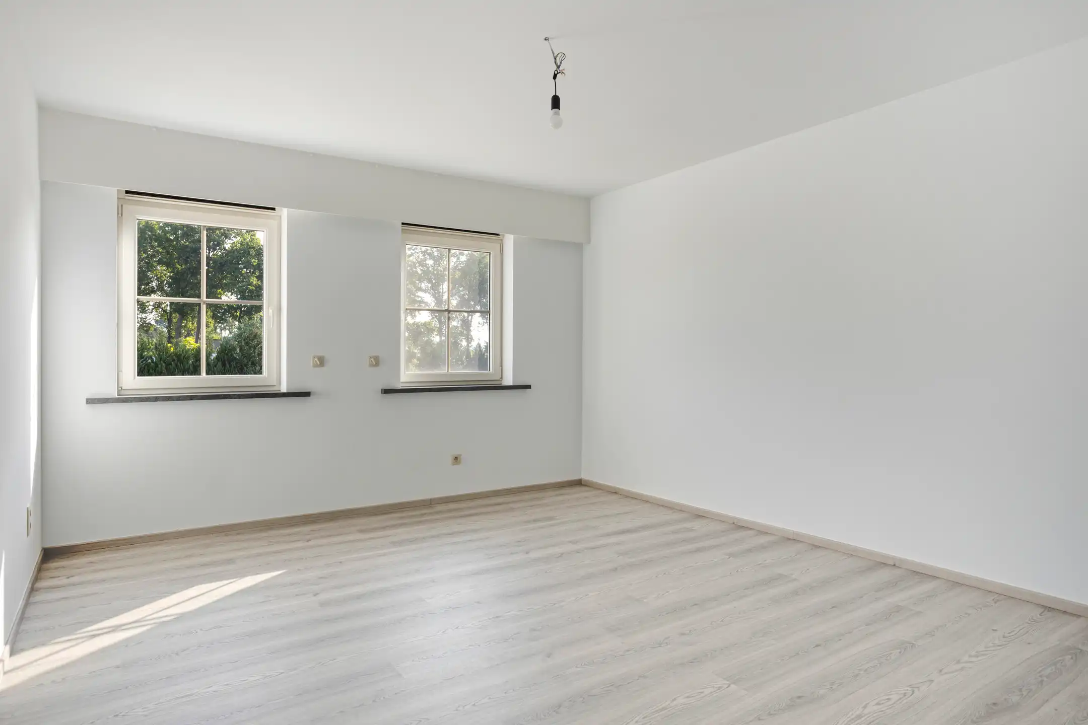 BEN woning met 4 slaapkamers, tuin & garage op toplocatie foto 14