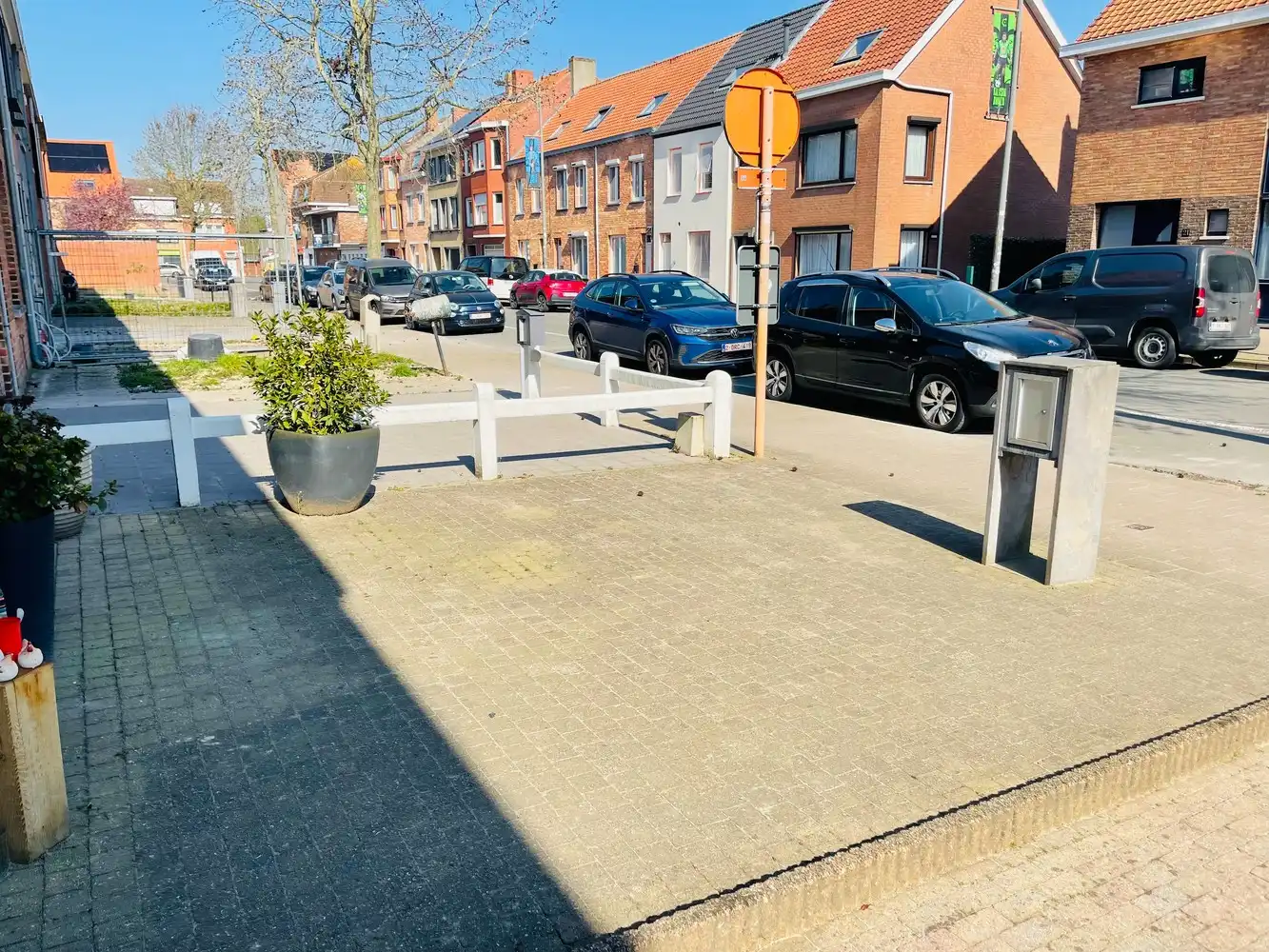 Sint-Andries,Uiterst verzorgd INSTAPKLAAR ENERGIEZUINIG woonhuis ( reno 2019) met grote, zonnige ZUIDWESTgerichte aangelegde terrastuin en prachtig ingericht HUISJE achteraan in de tuin, foto 28