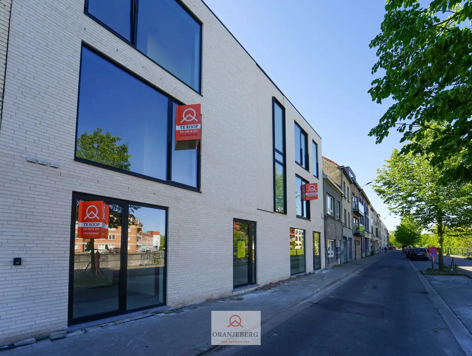 Nieuwbouw appartement met 3 slaapkamer + tuin met aan het water ! foto {{pictureIndex}}