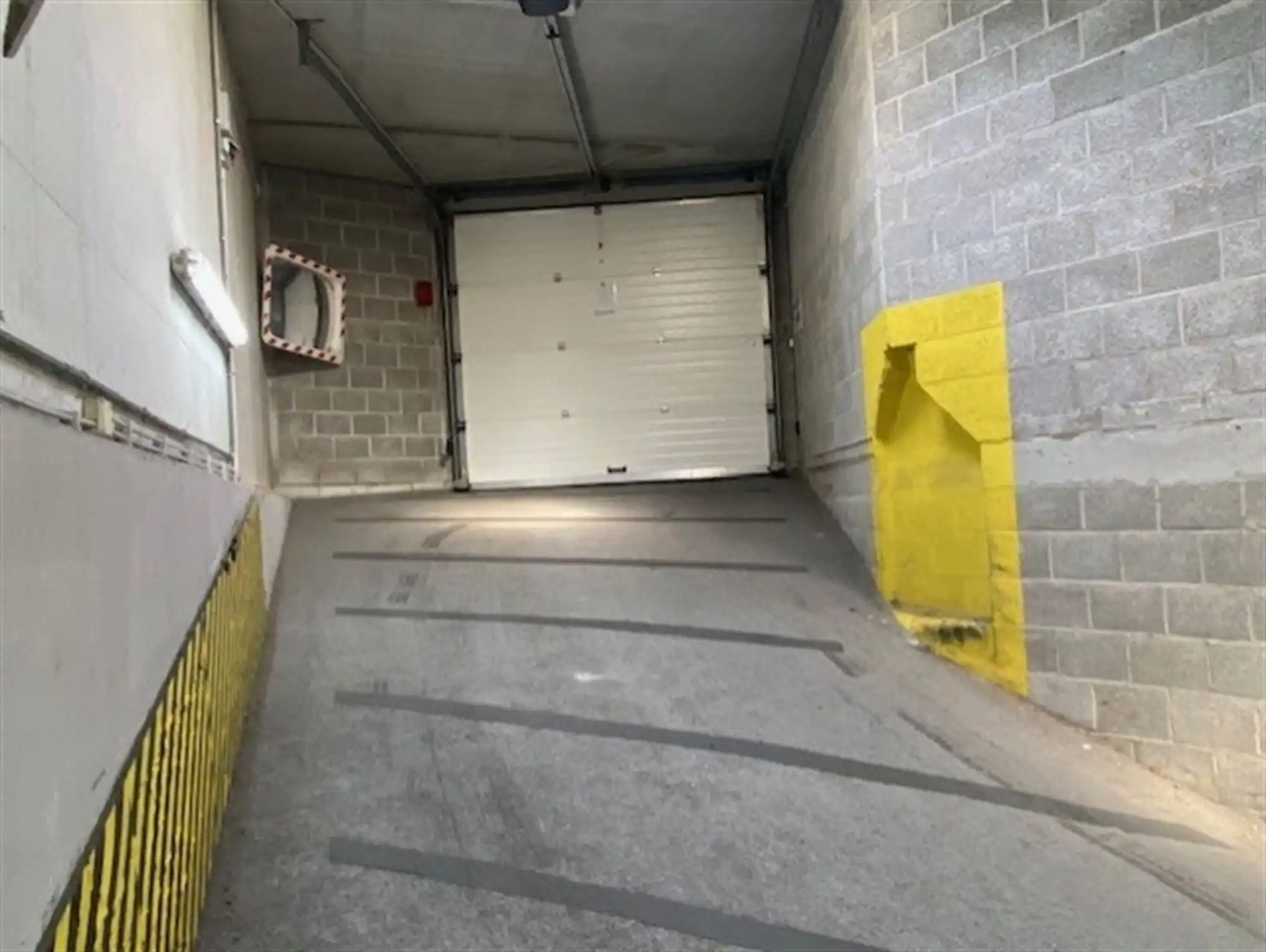 Grote ondergrondse garagebox in centrum Bredene-Duinen foto 4