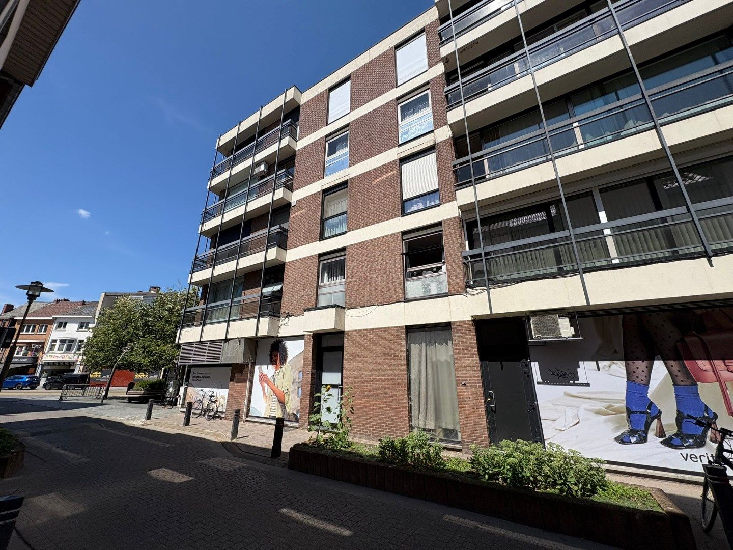 Verzorgd appartement met 2 slpks, gelegen in het centrum van Mol !  foto 14