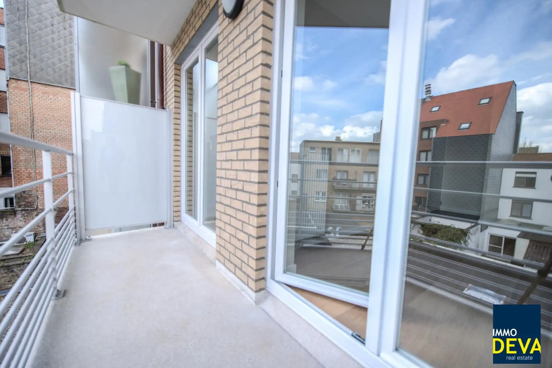 Recent zonnig appartement  met 2 slaapkamers gelegen in het centrum van Knokke.  foto 20