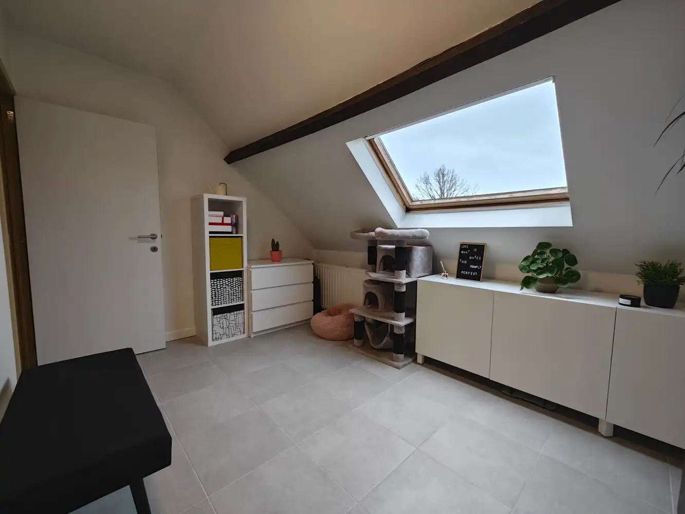 volledig gerenoveerde stadswoning met 4 slpks foto 26