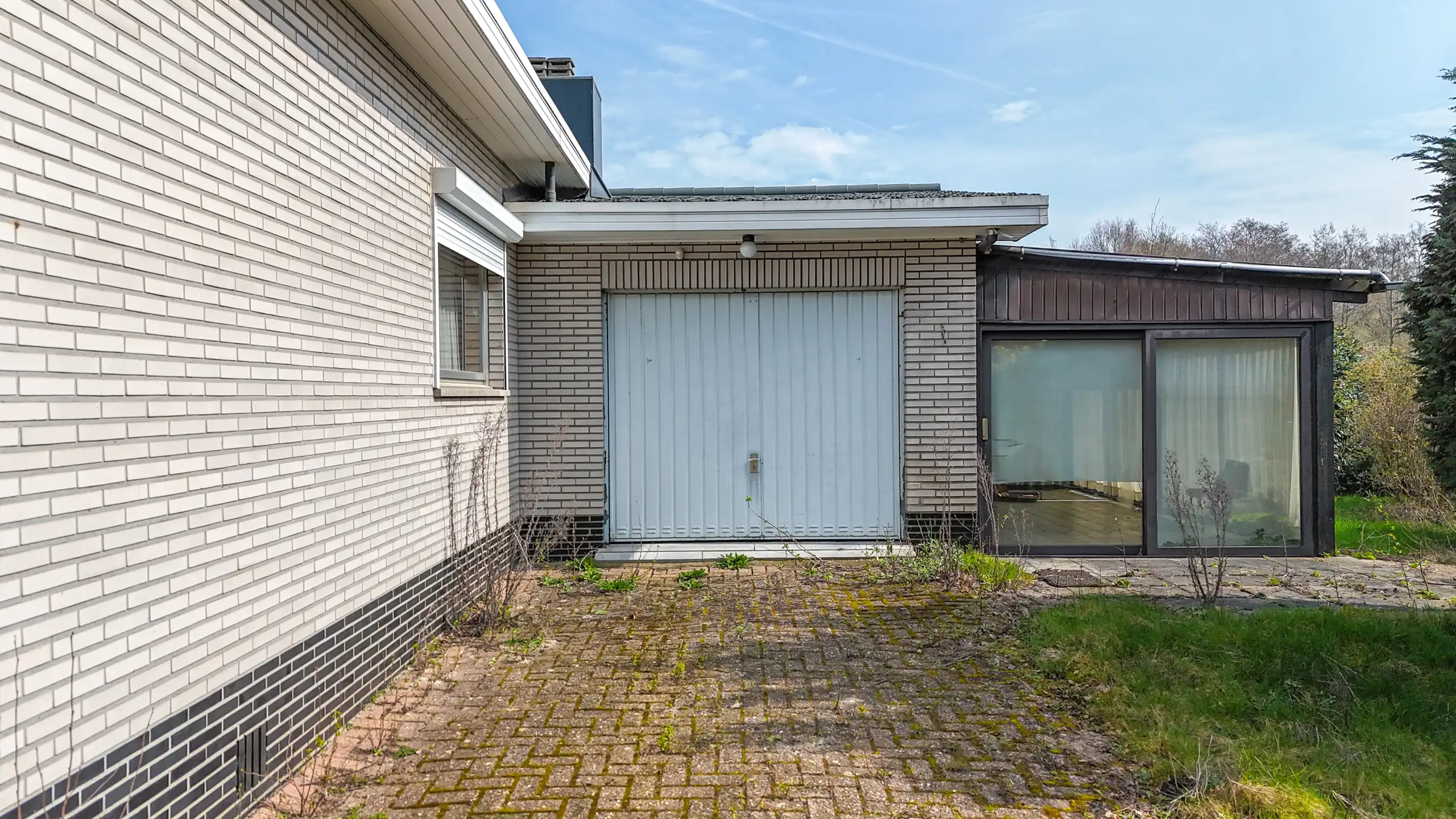 Rustig gelegen bungalow op zeer ruim perceel in Heusden! foto 40