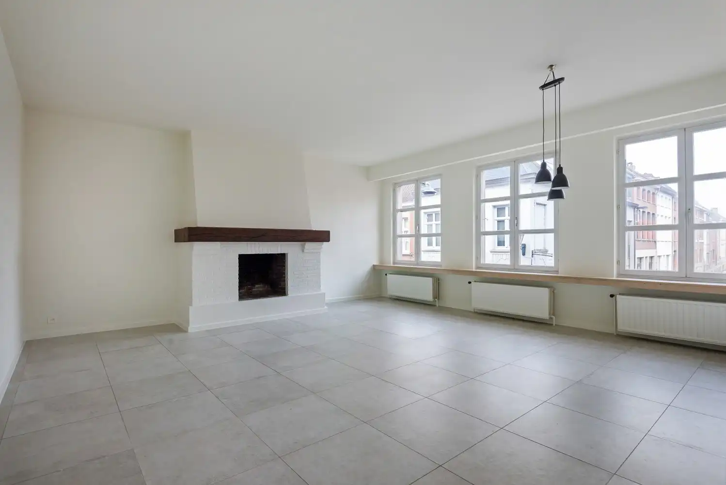 Lichtrijk, instapklaar appartement met 2 slaapkamers nabij het Zimmerplein in Lier! foto 2