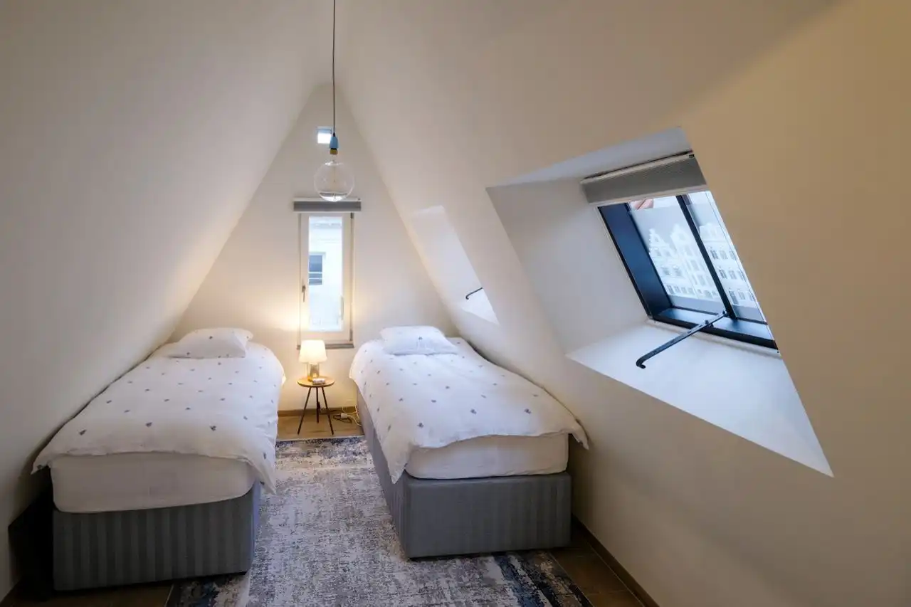 Ruim appartement aan de Grote Markt van Antwerpen foto 7