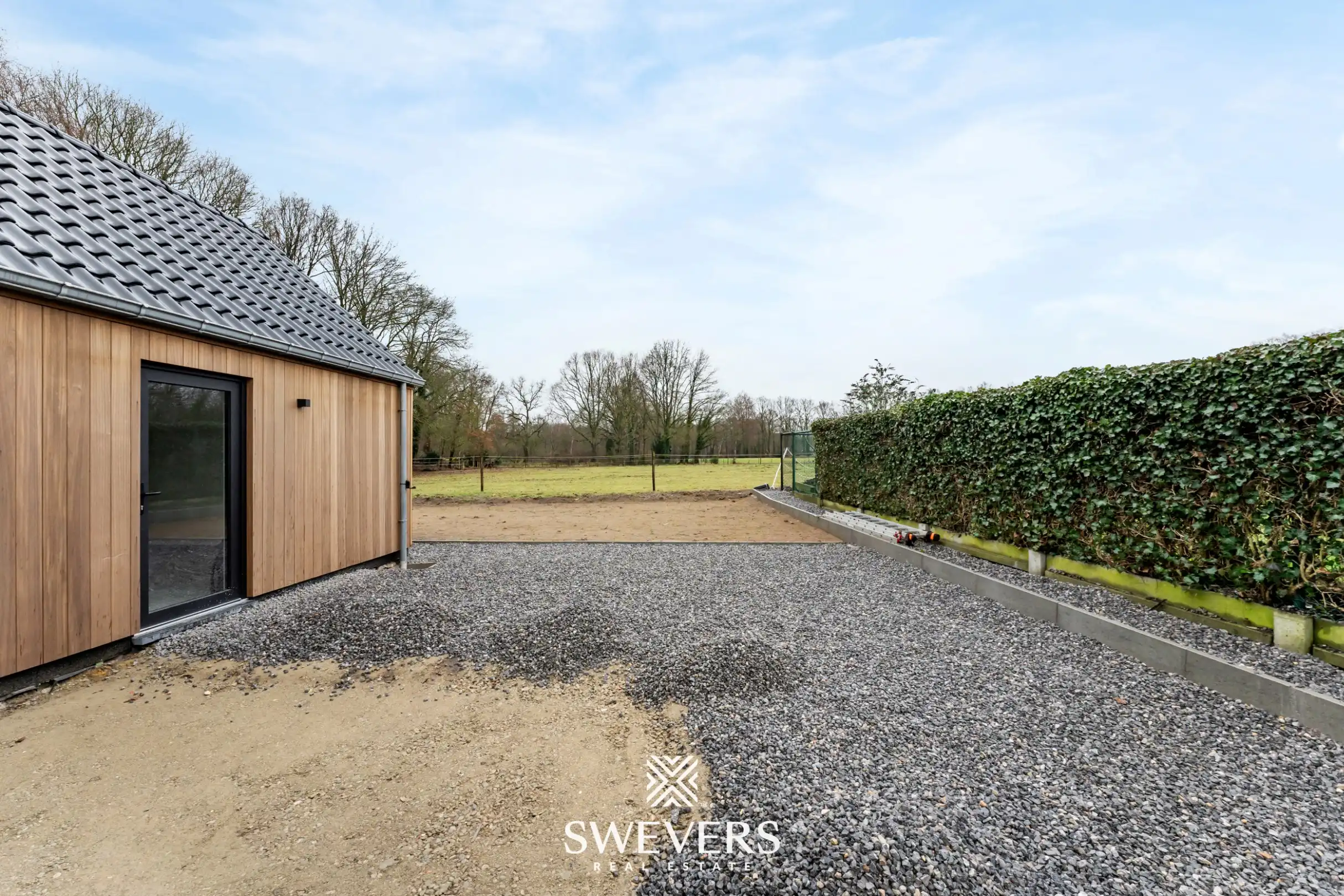 Exclusief wonen (253 m²) in een volledig gerenoveerde open bebouwing te Zonhoven (aankoop aan 2% mogelijk) foto 37