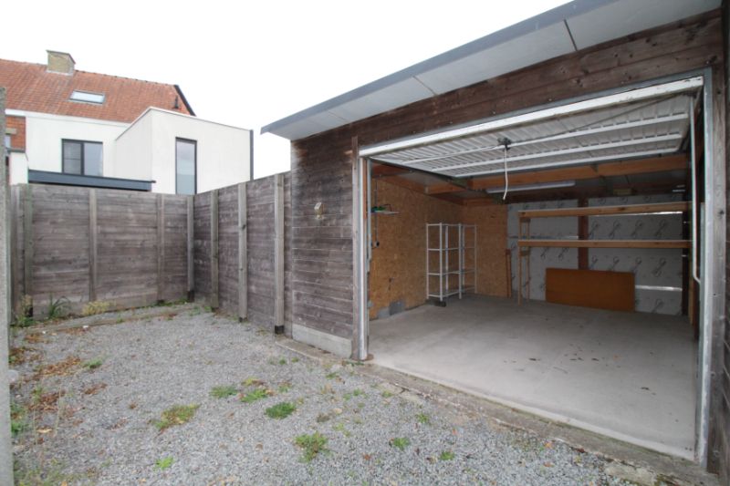 Gerenoveerde woning dichtbij centrum Roeselare foto 9