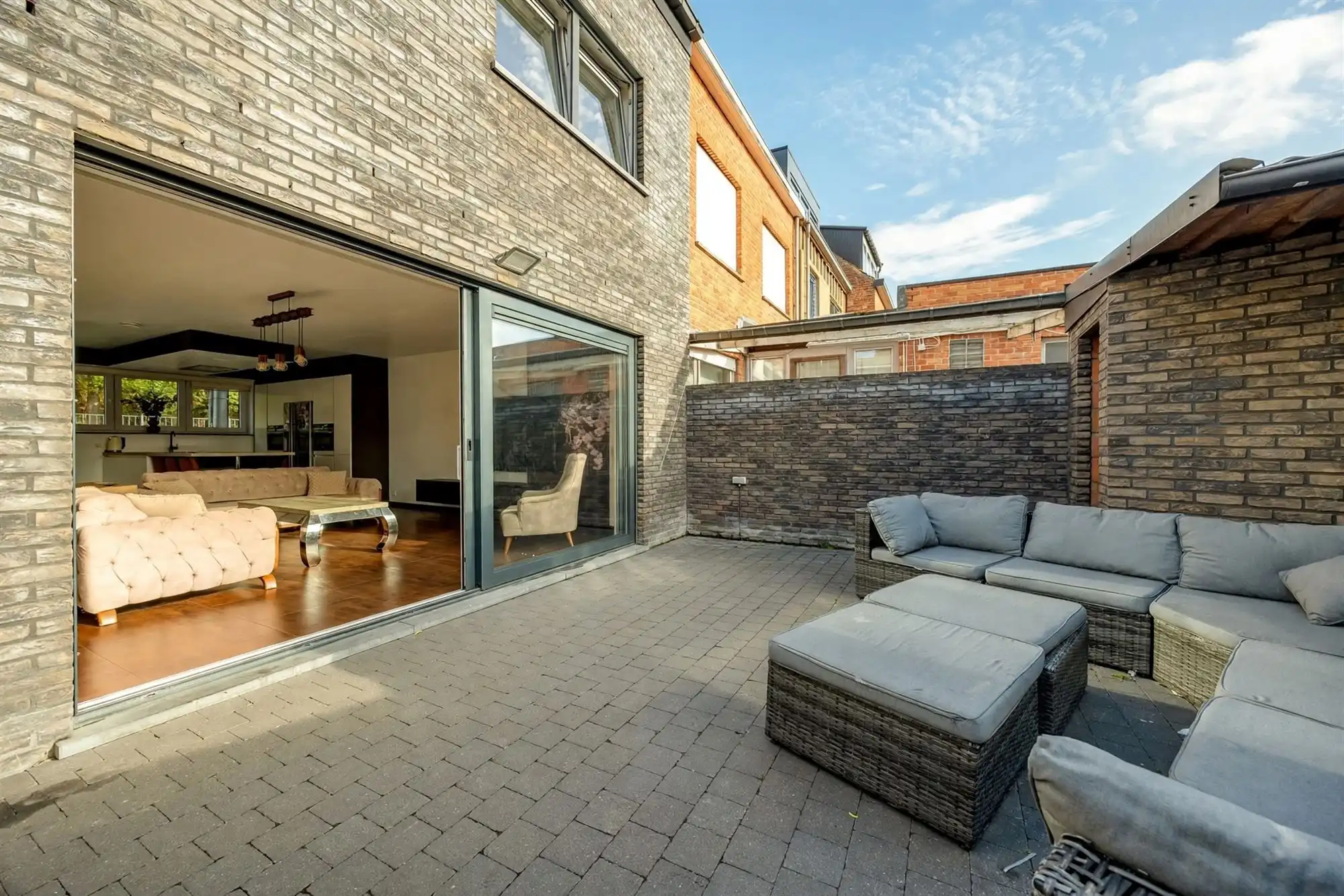 Moderne duplex met twee slaapkamers en parking foto 16
