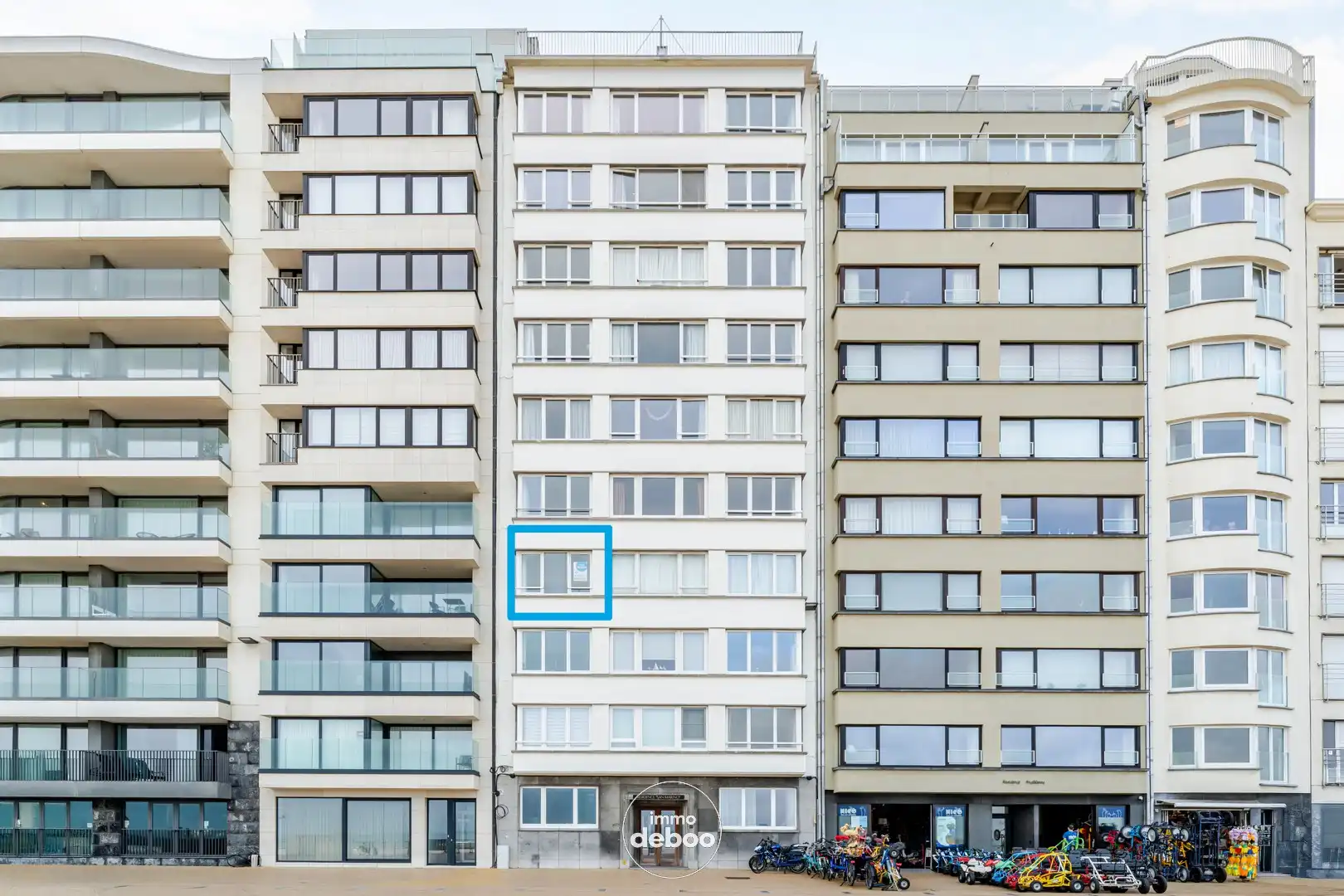 Kwalitatief gerenoveerde studio met frontaal zeezicht foto 11