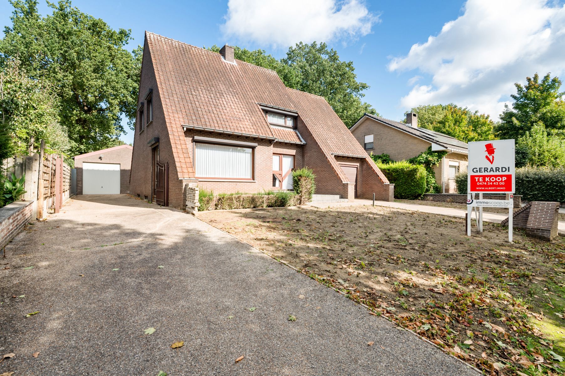 Hoofdfoto van de publicatie: Ruime gezinswoning met bijgebouw en tuin op 694m2 grond