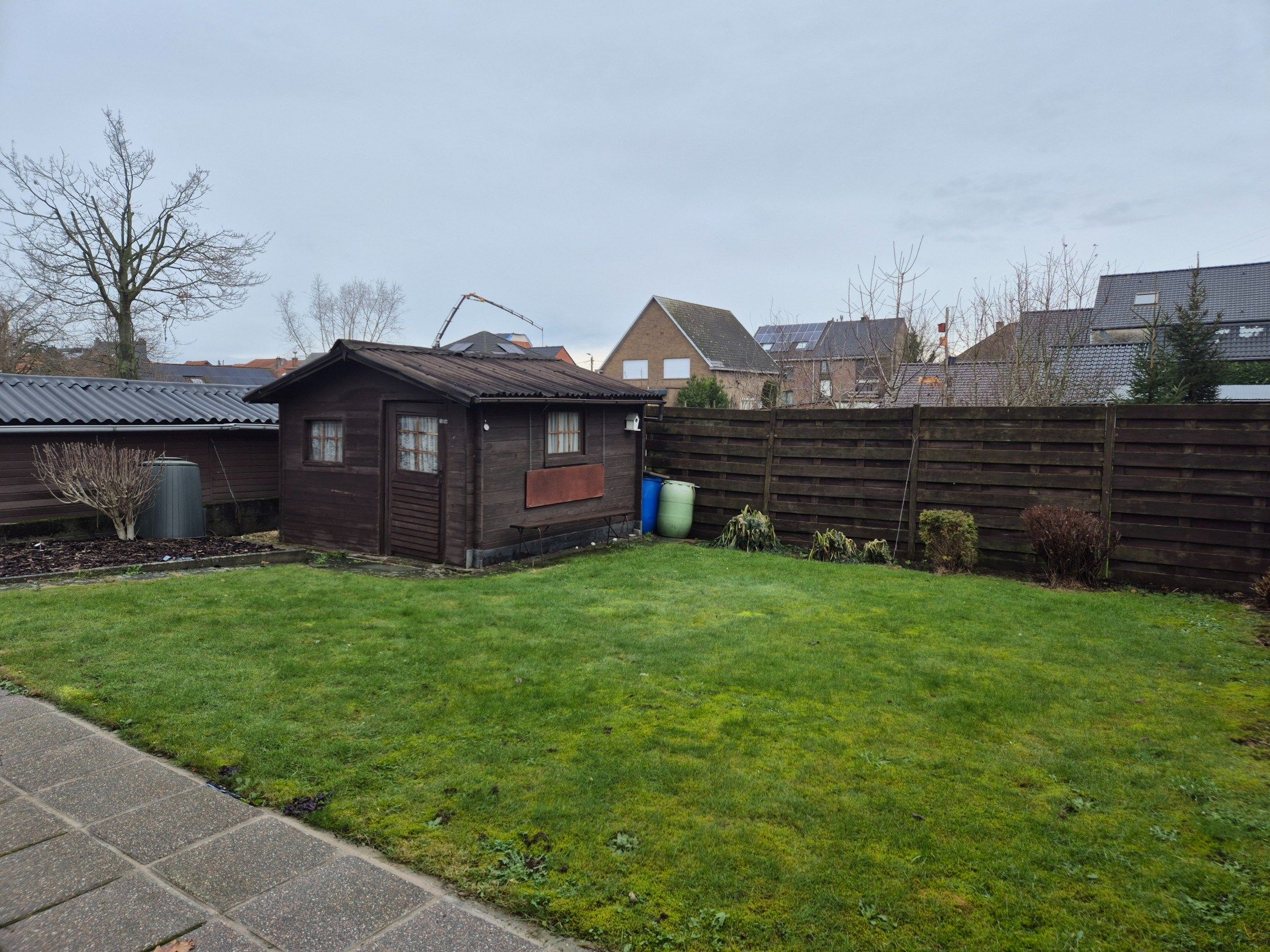 Woning met garage en tuin foto 3