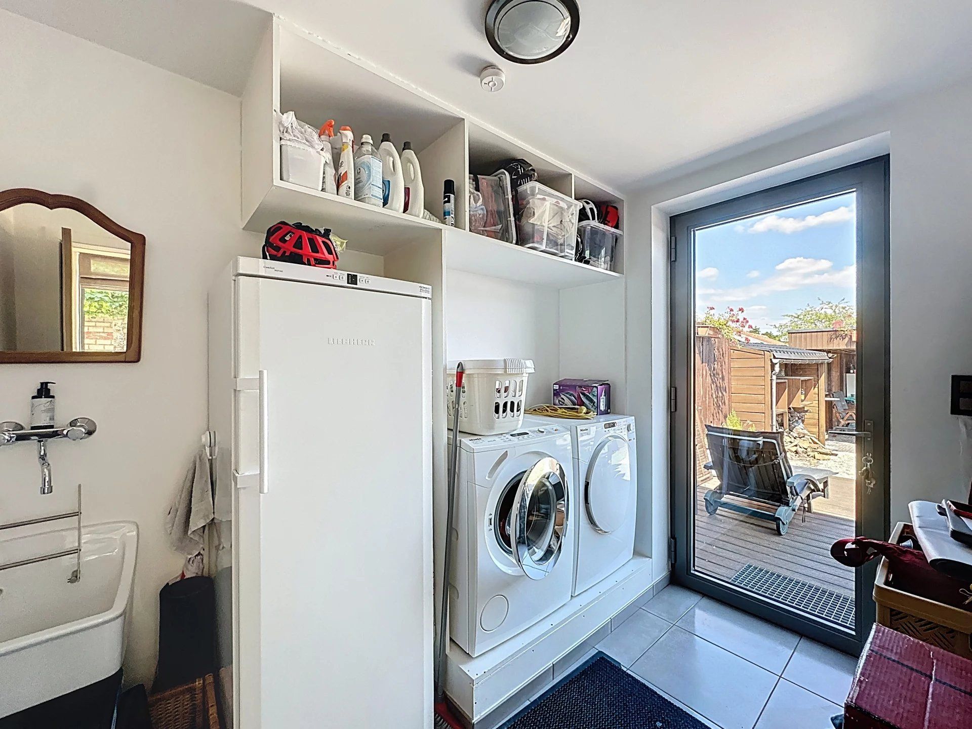 Moderne instapklare woning met 3 slaapkamers op mooi perceel foto 19