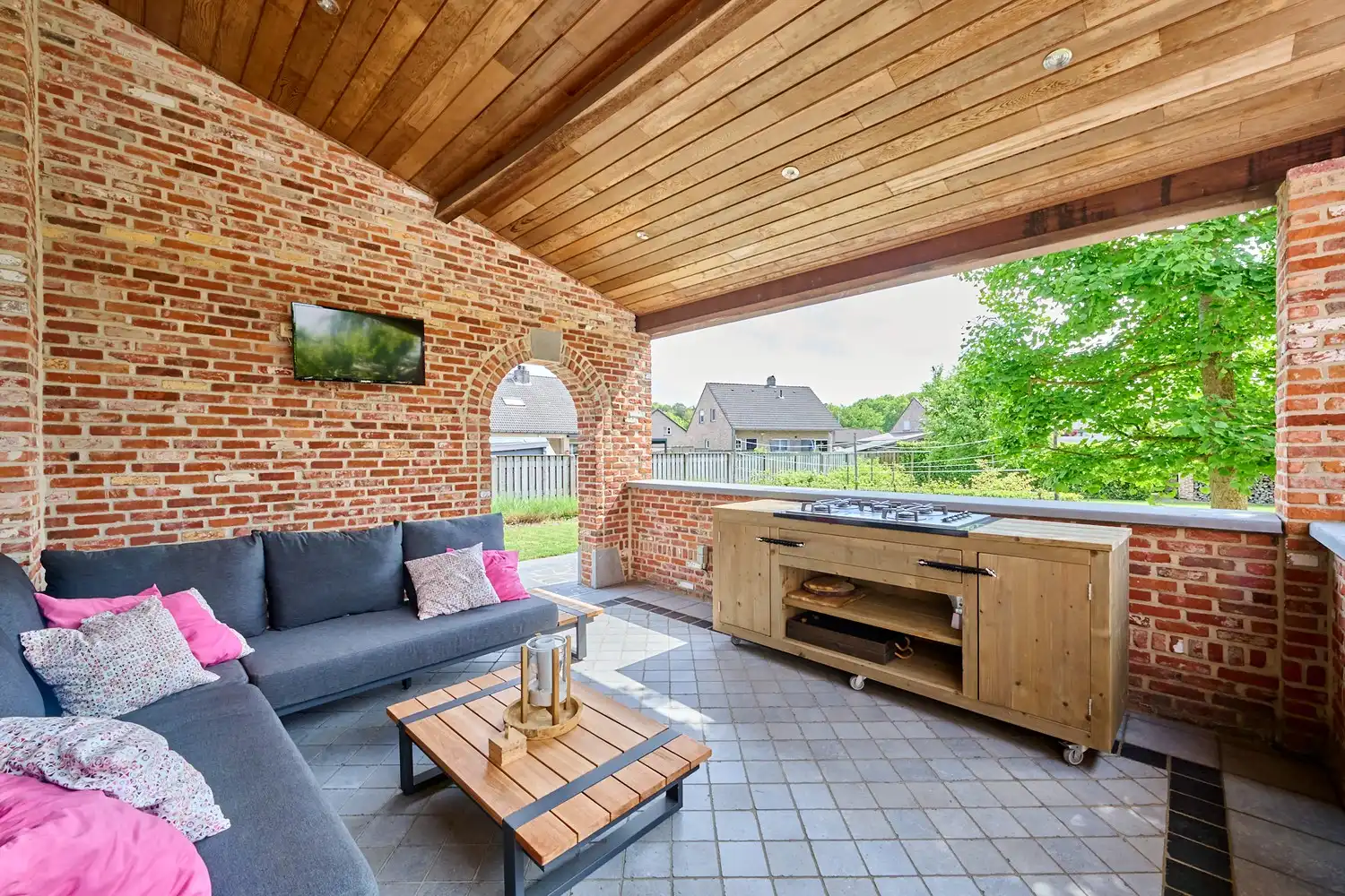 Kwaliteitsvolle woning met zuidgerichte tuin te Dilsen-Stokkem foto 22