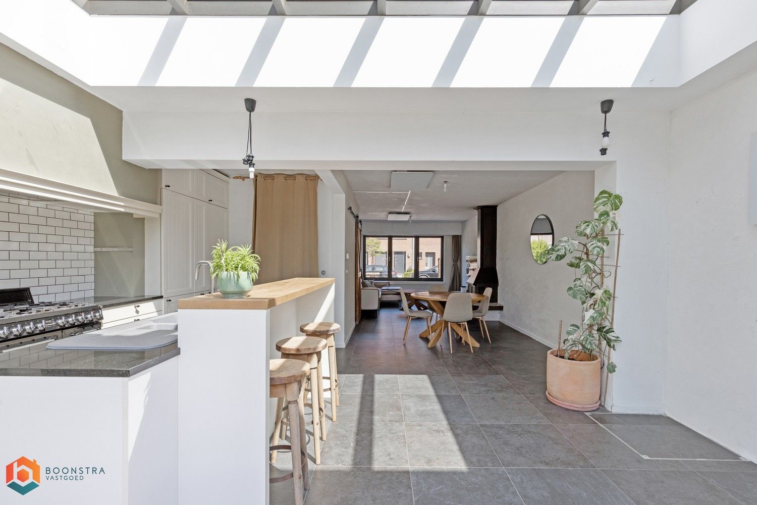 Energiezuinige woning met 5 slpkrs en leuke tuin te Kontich foto 2