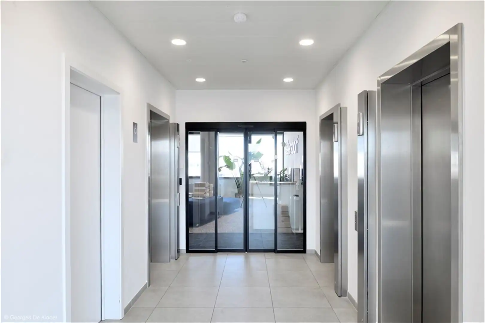 WHITE ANGLE: modulaire kantoren te huur vanaf 250m² foto 13