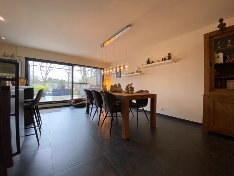 Luxueus en ruim duplex-appartement met 3 slpks en terras + parking foto 5