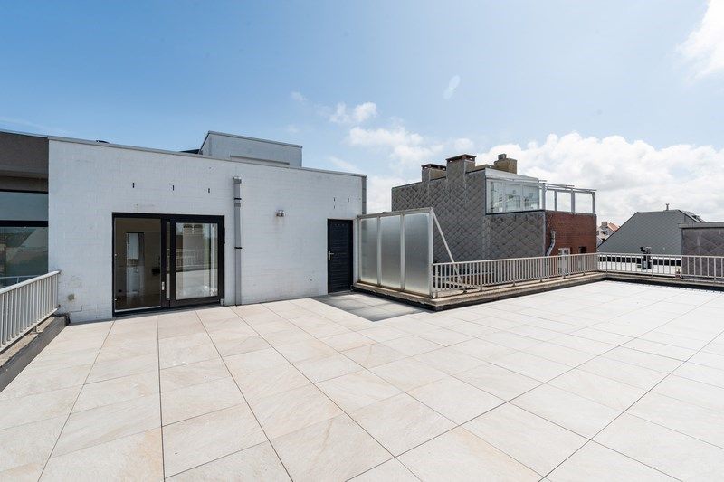 PRACHTIGE PENHOUSE TE KOOP IN HET CENTRUM VAN KOKSIJDE foto 23
