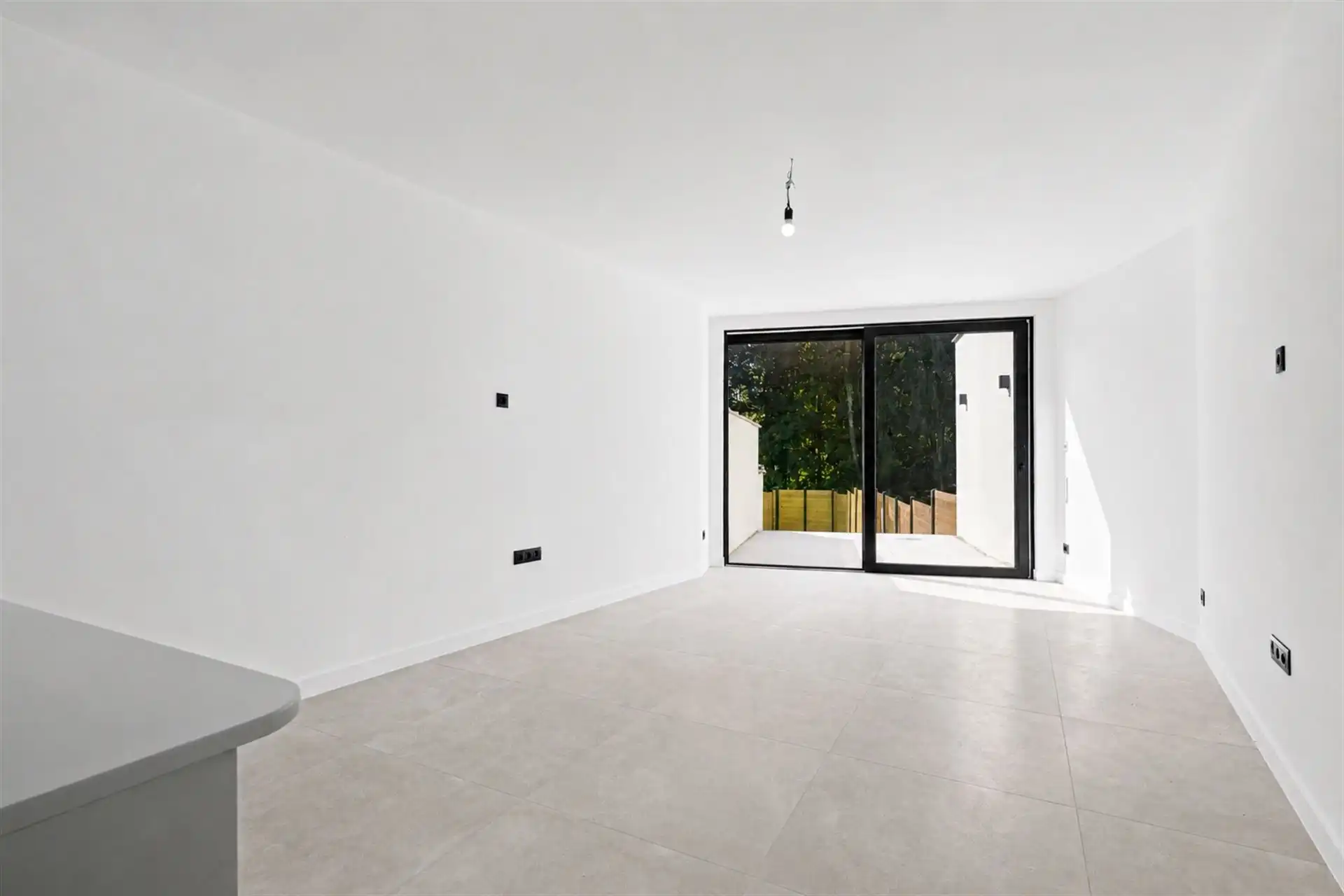 Moderne 3-slpk woning in centrum Waasmunster foto 6