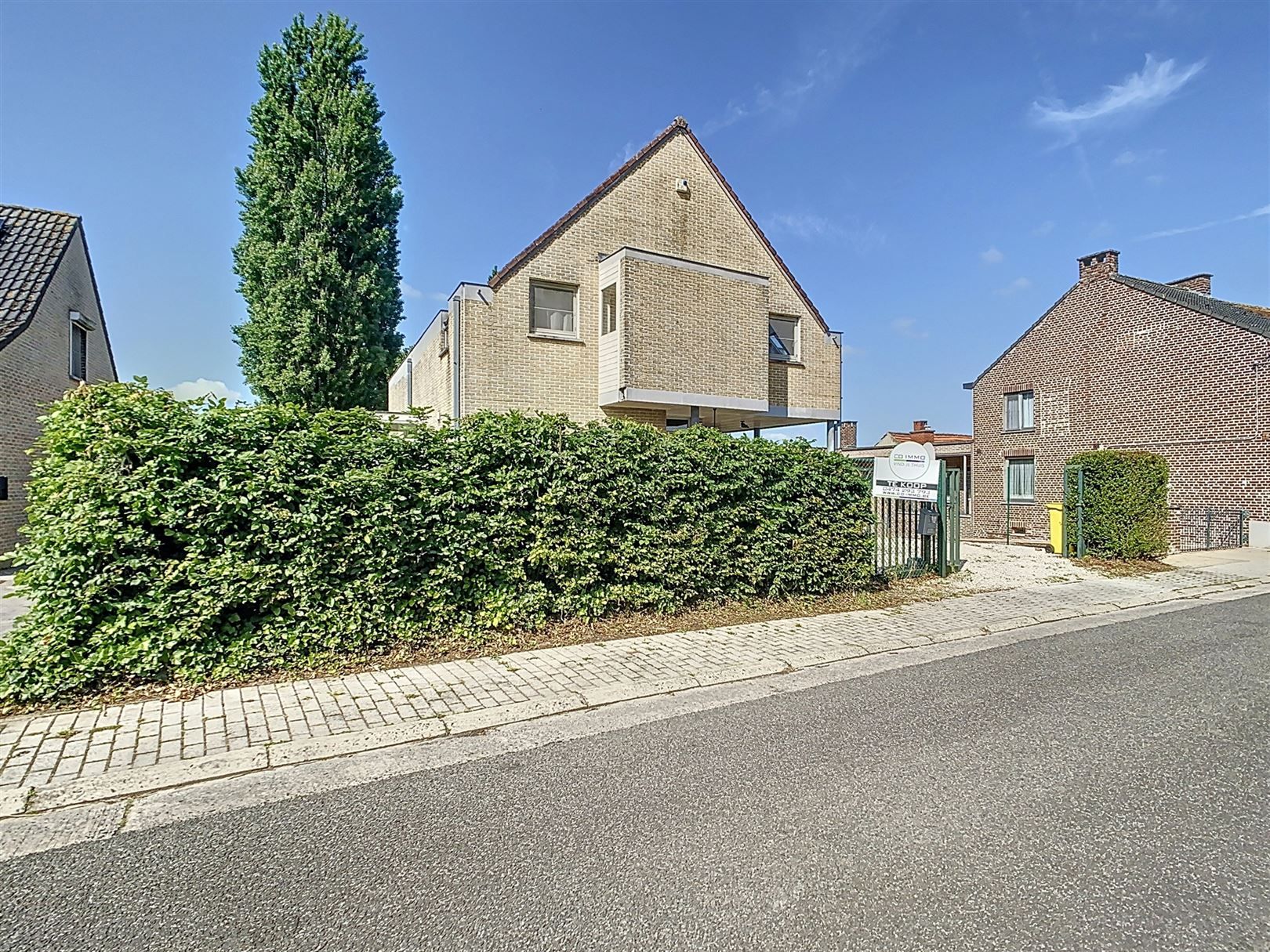 Ruime woning, 4 slpks, terras, tuin, weide, 46a 81ca foto 2