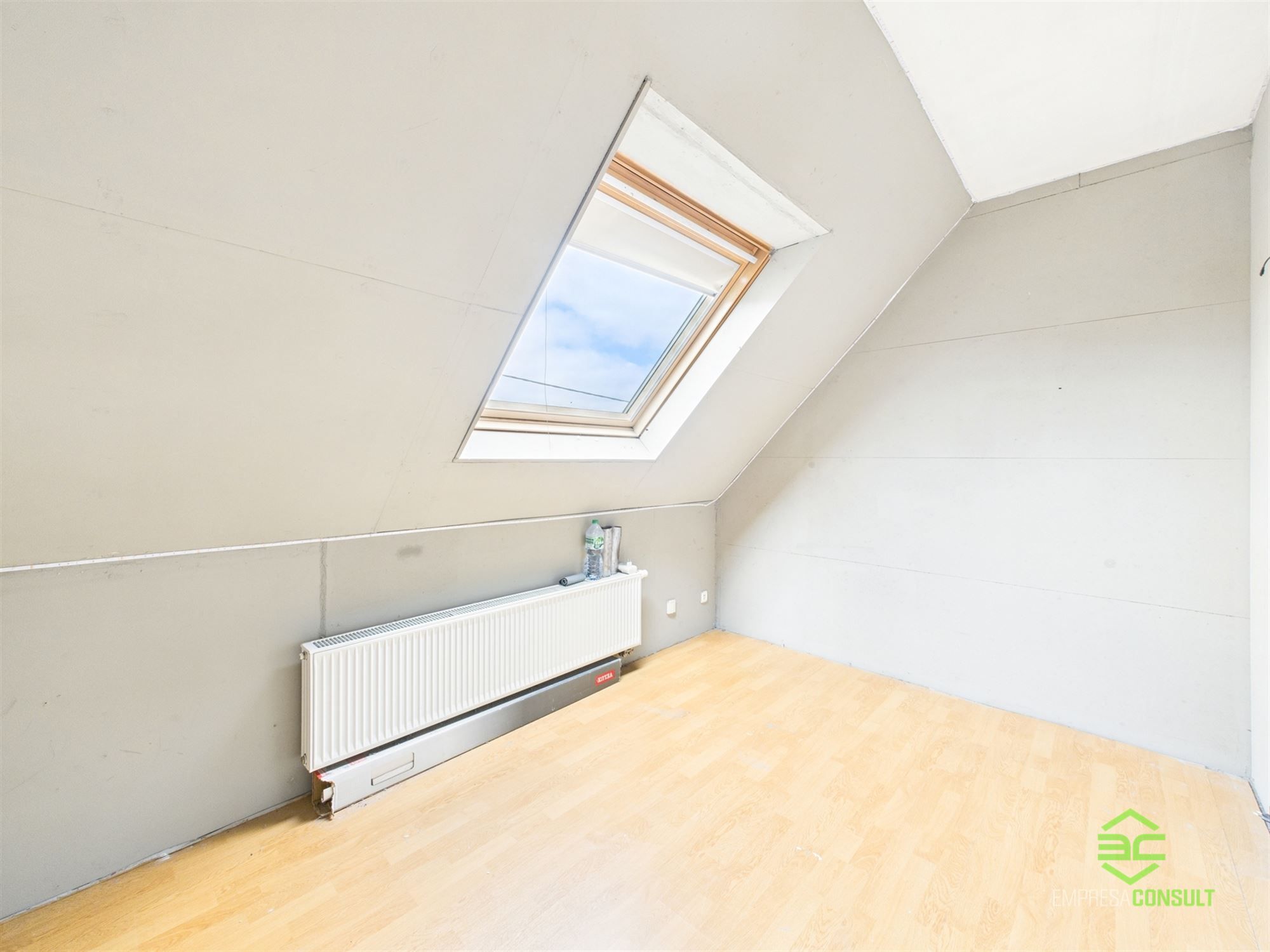 Ruime gezinswoning met 4 slpk in een doodlopende straat! foto 21