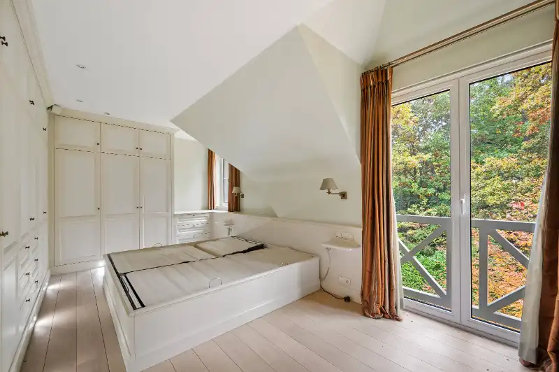 Exclusief luxe appartement van 229 m² in een prachtig parkdomein foto 9