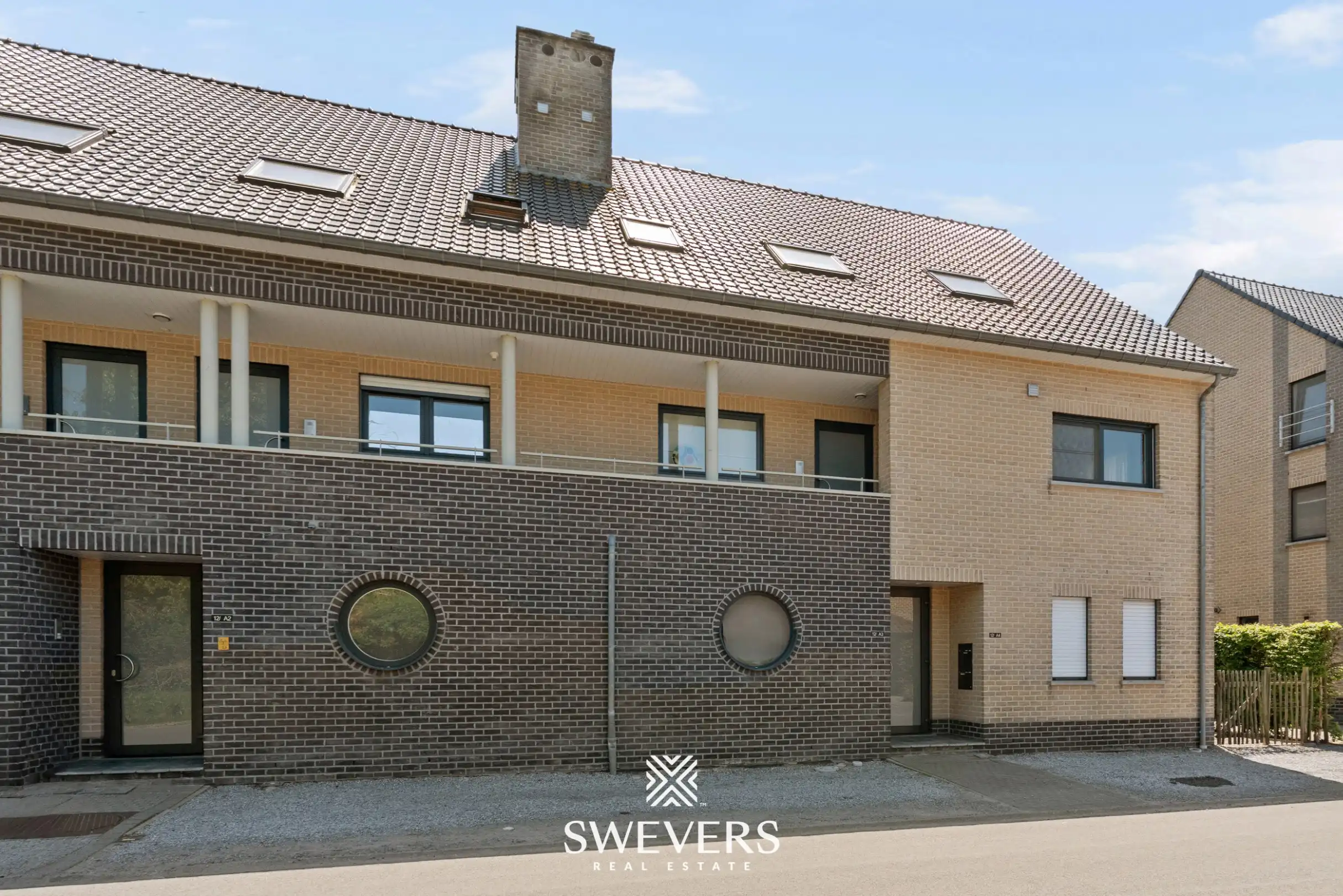 Instapklaar, lichtrijk duplex-appartement met ruim terras in hartje Helchteren foto 28
