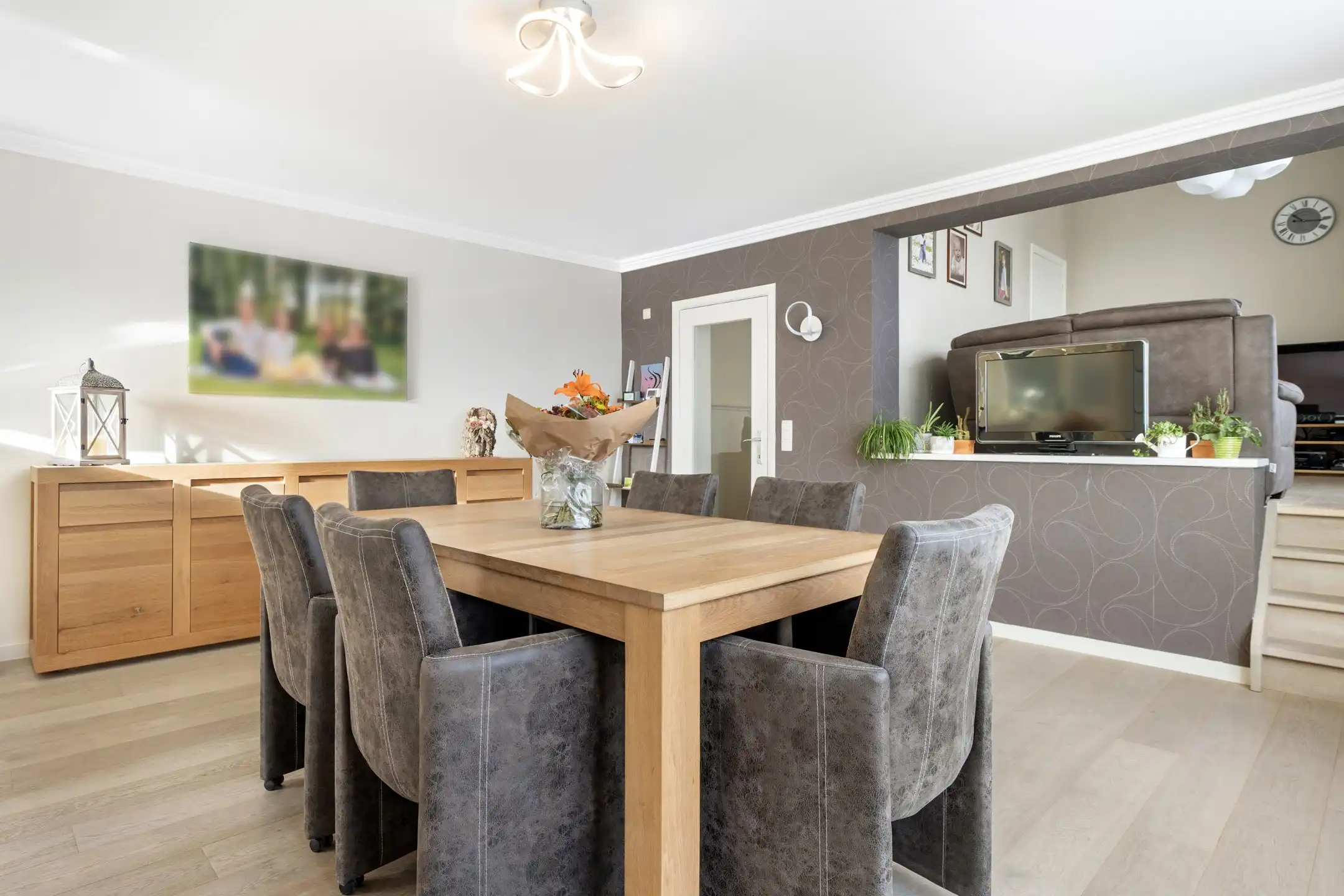 instapklare woning met handels- of kantoorruimte  foto 16