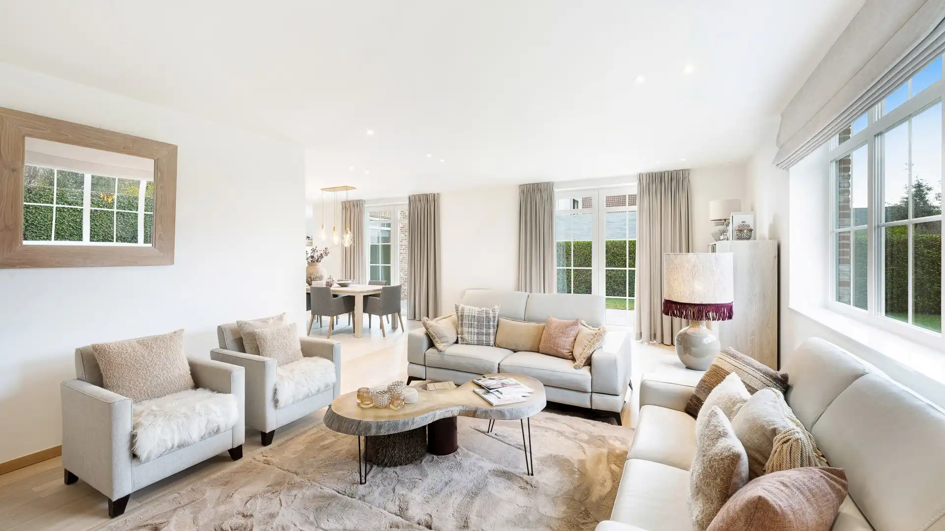 Nieuwbouwvilla rustig gelegen te Knokke foto {{pictureIndex}}