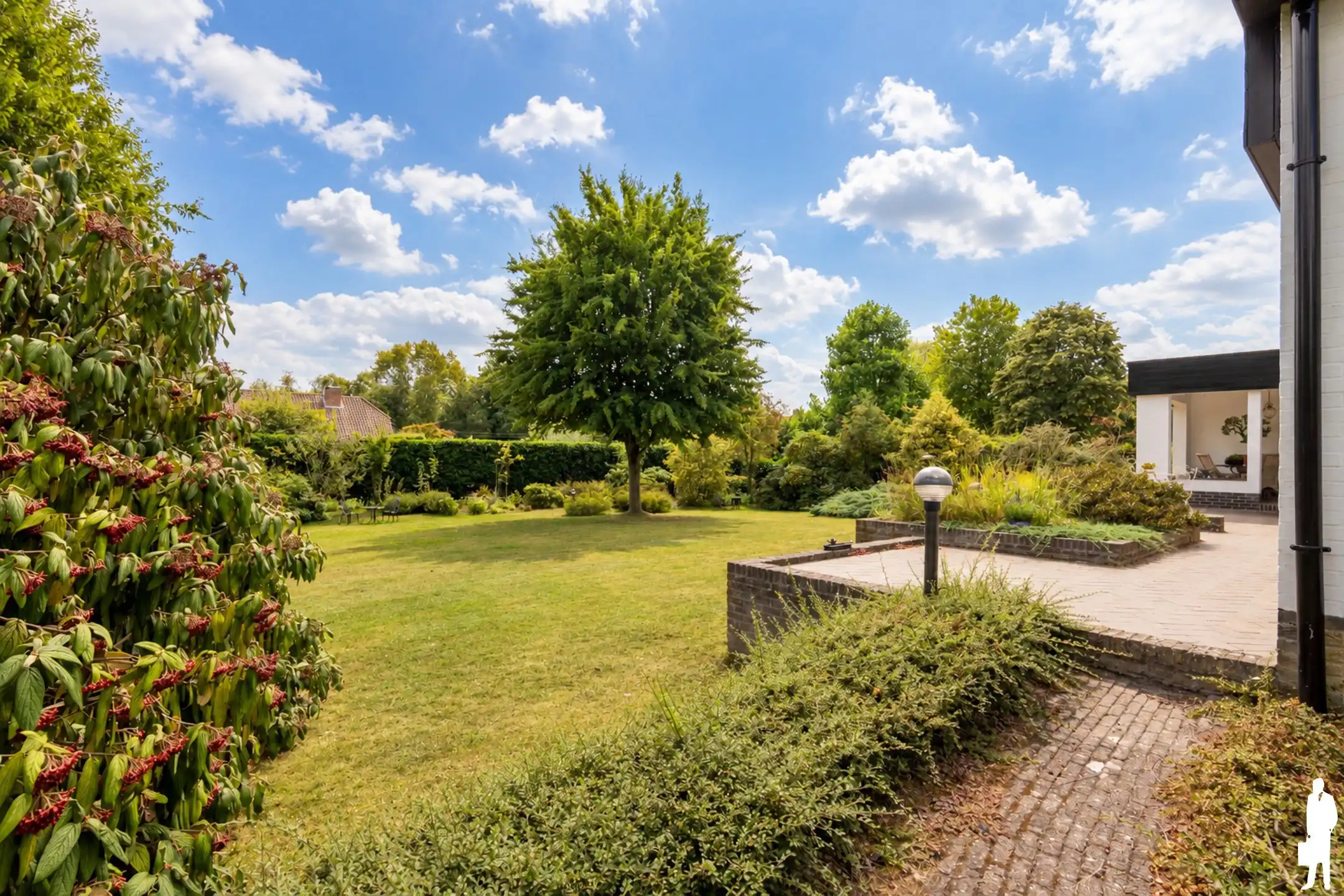 Rustig gelegen villa | 6 slks | 1.705 m² | zuidgericht foto 23