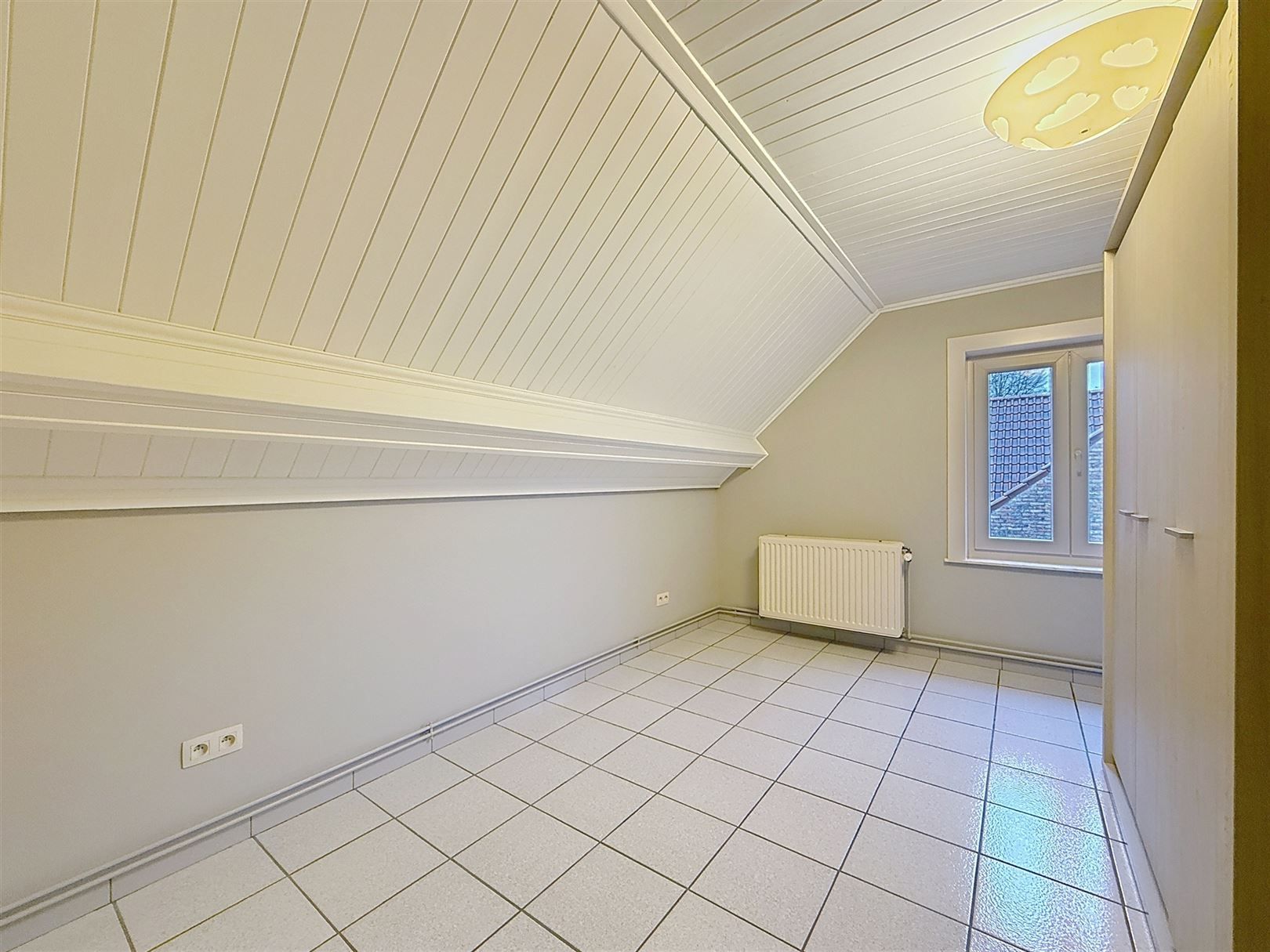 Ruime open bebouwing met 4 slpks, veranda, tuin, garage, 8a  foto 25