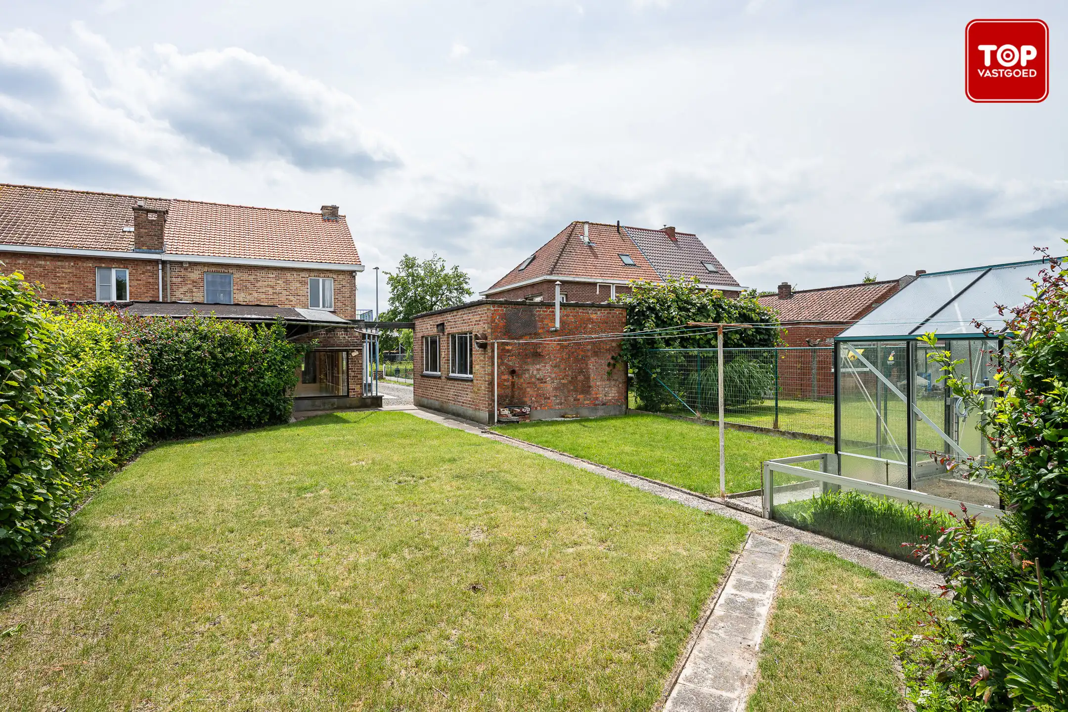 Halfopen bebouwing met 3 slaapkamers, zonnige tuin en garage  foto 27