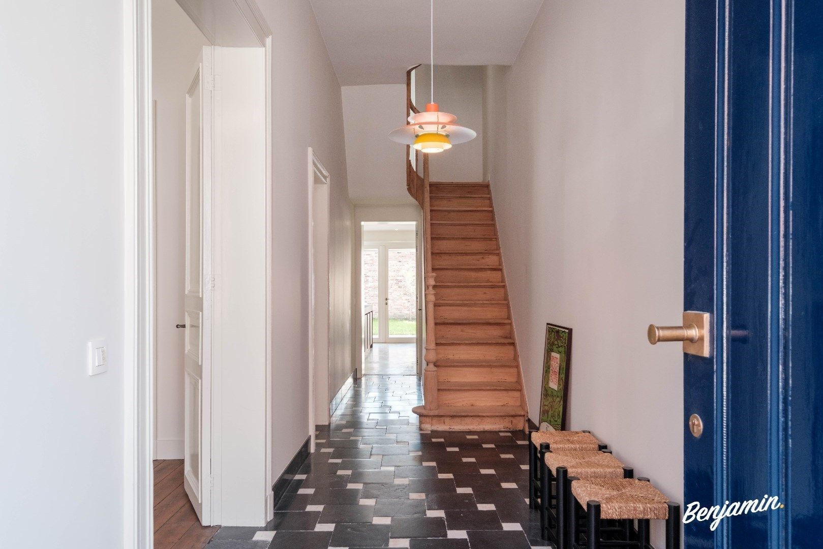 Stijlvol gerenoveerd herenhuis in hartje Kortrijk foto 12