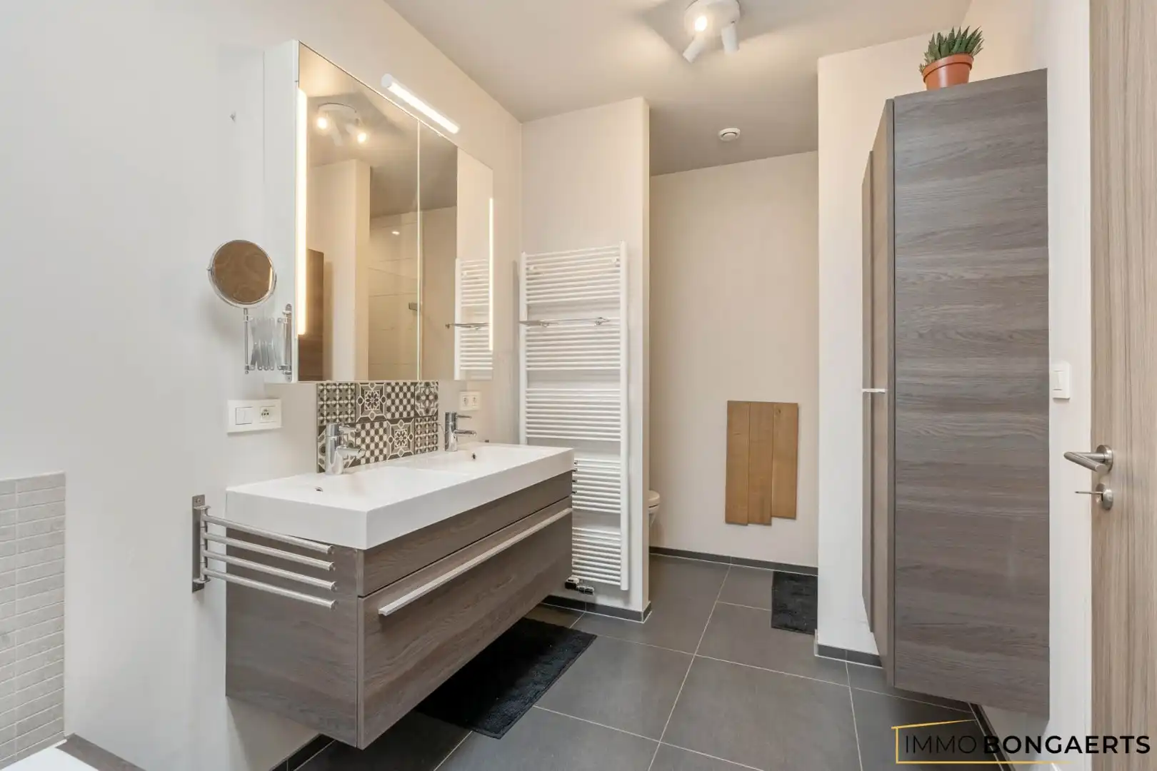 Gerenoveerde woning op een ruim perceel in Opglabbeek foto 9