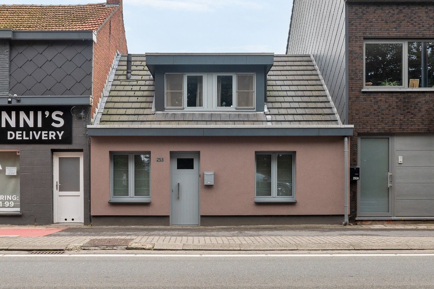 Spik en span, instapklare woning met 2 slpk. en tuin foto 25