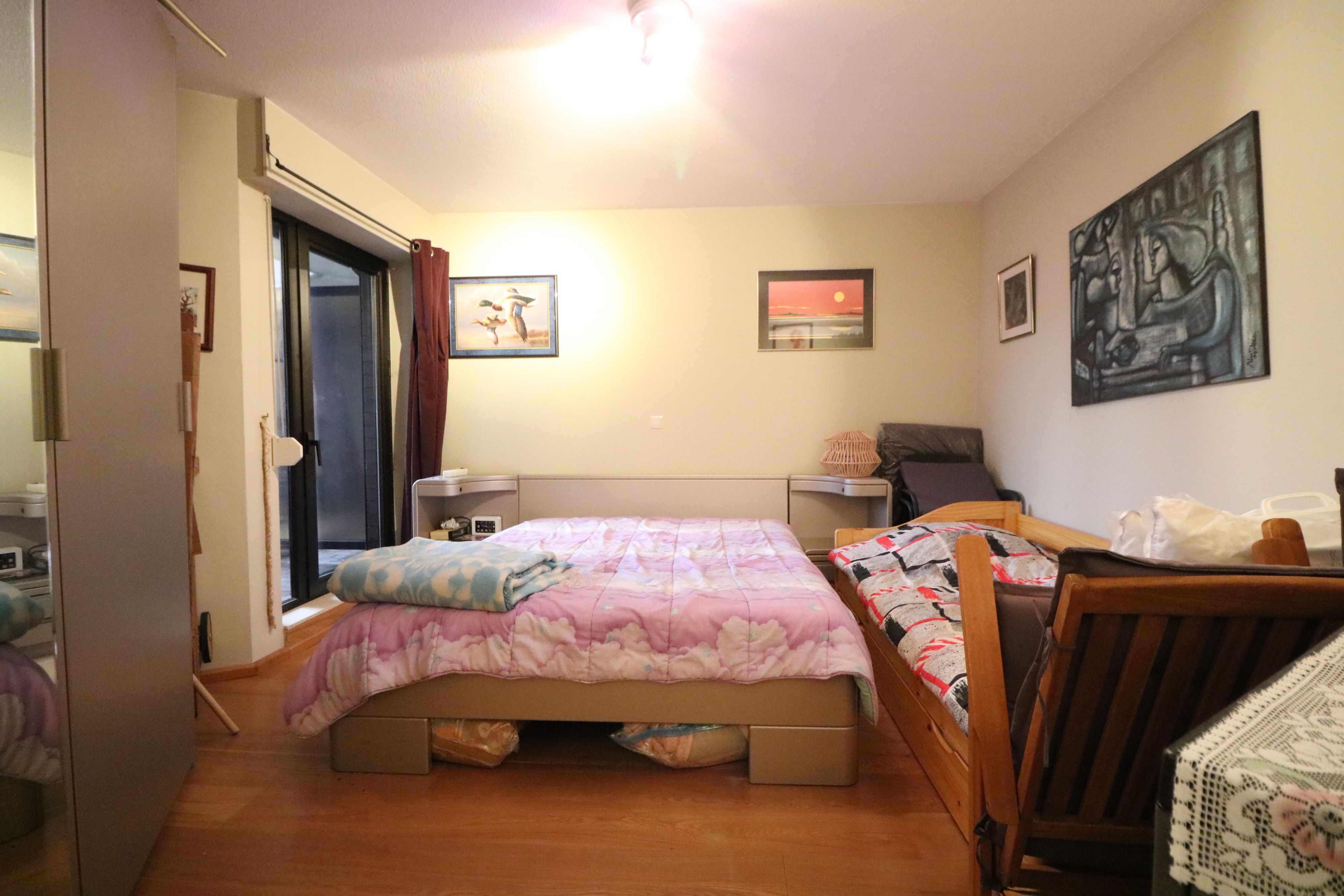 Zeer ruim (115 m²) 2-slaapkamerappartement met 2 badkamers en frontaal zeezicht. foto 6
