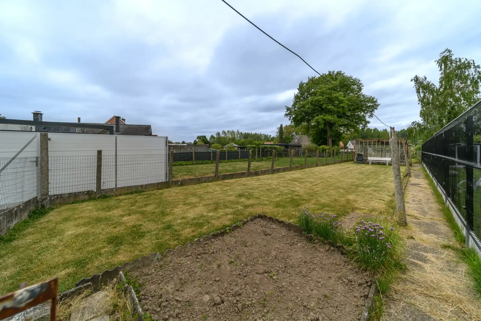 Te renoveren gezinswoning met tuin te Mere foto 15