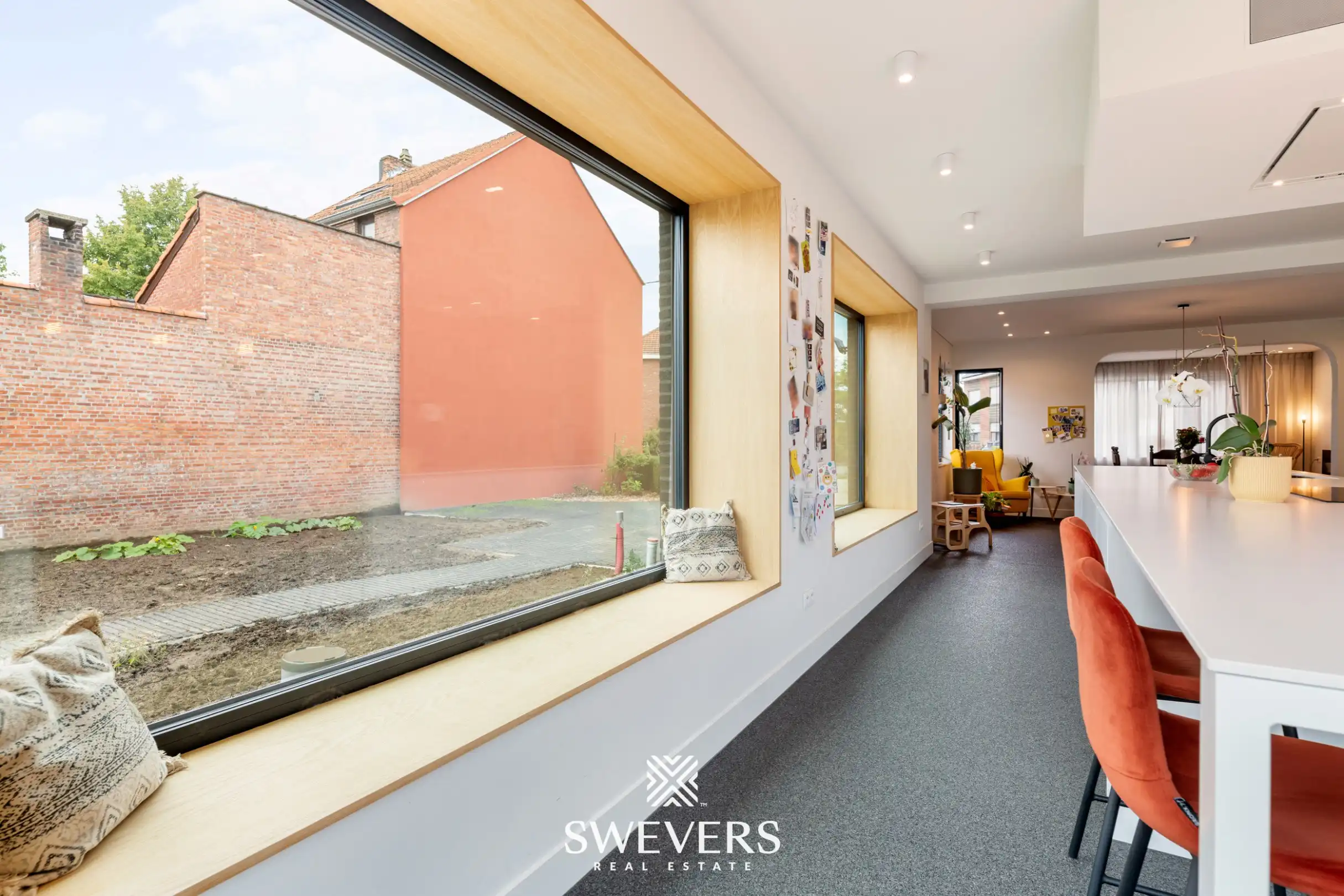 Ruime gerenoveerde woning op topligging foto 11