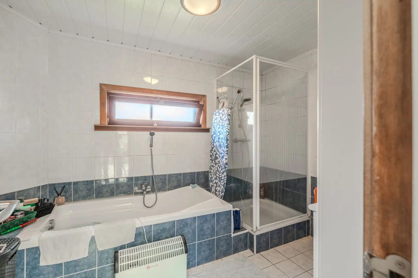 Woning op een ruim perceel van 989 m² foto 9