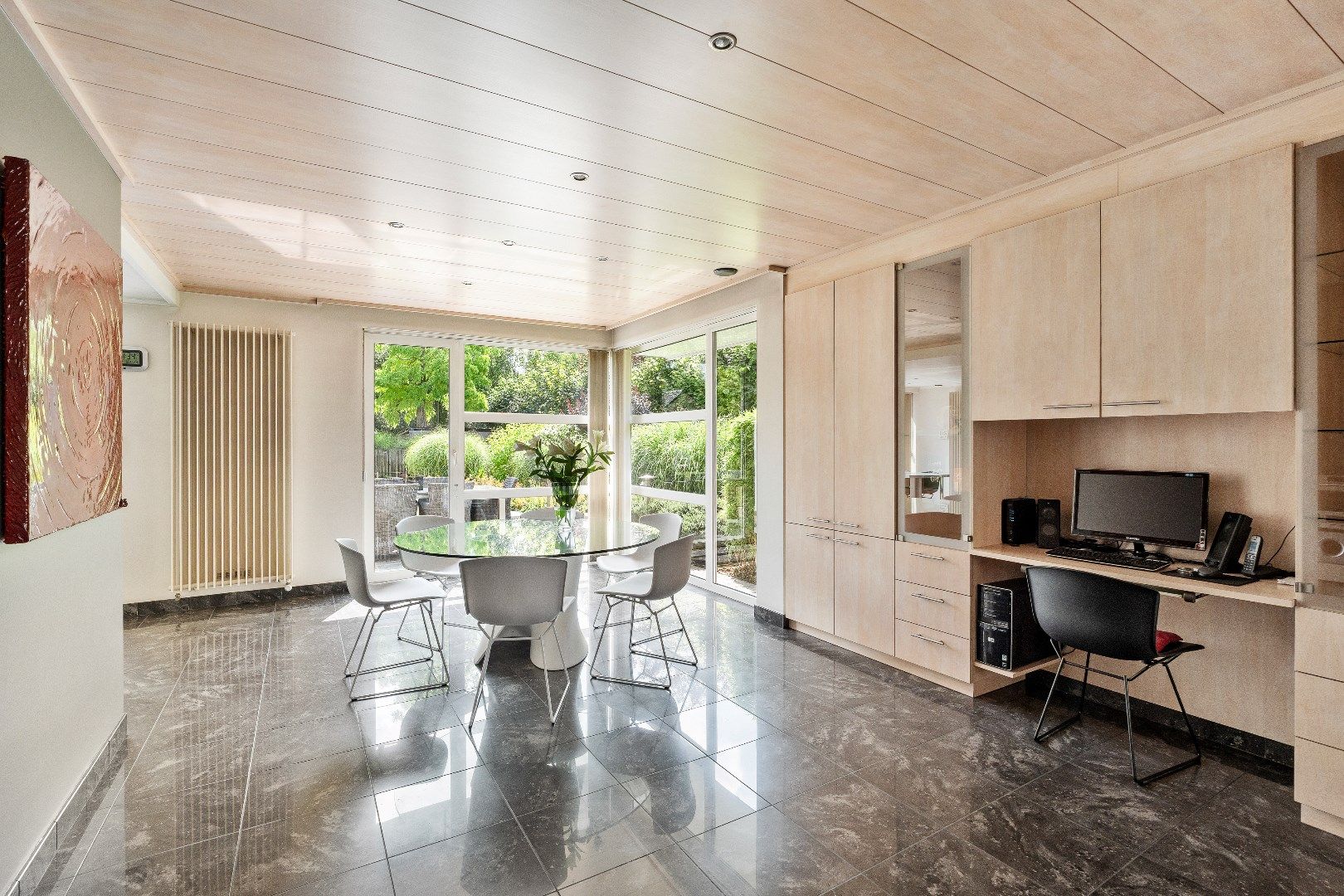 Unieke, uitstekend onderhouden villa in het hart van Ieper – rust, ruimte en comfort foto 16