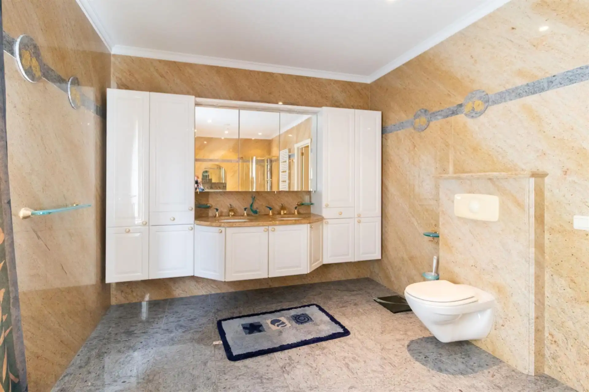 Luxueus appartement met 1 slaapkamer foto 12