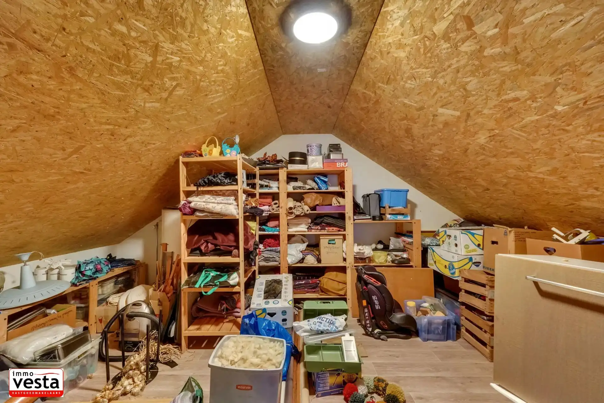 Ruime gezinswoning met 5 slaapkamers in Gingelom foto 32