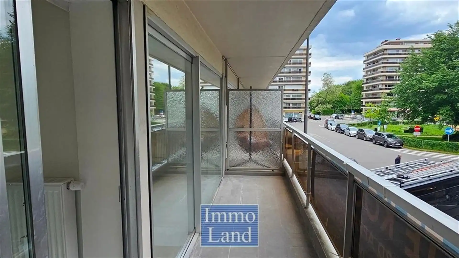 Modern appartement met 2 terrassen gelegen met aan het Sint Katarinaplein. (Meer info op www.immoland.com)  foto 6