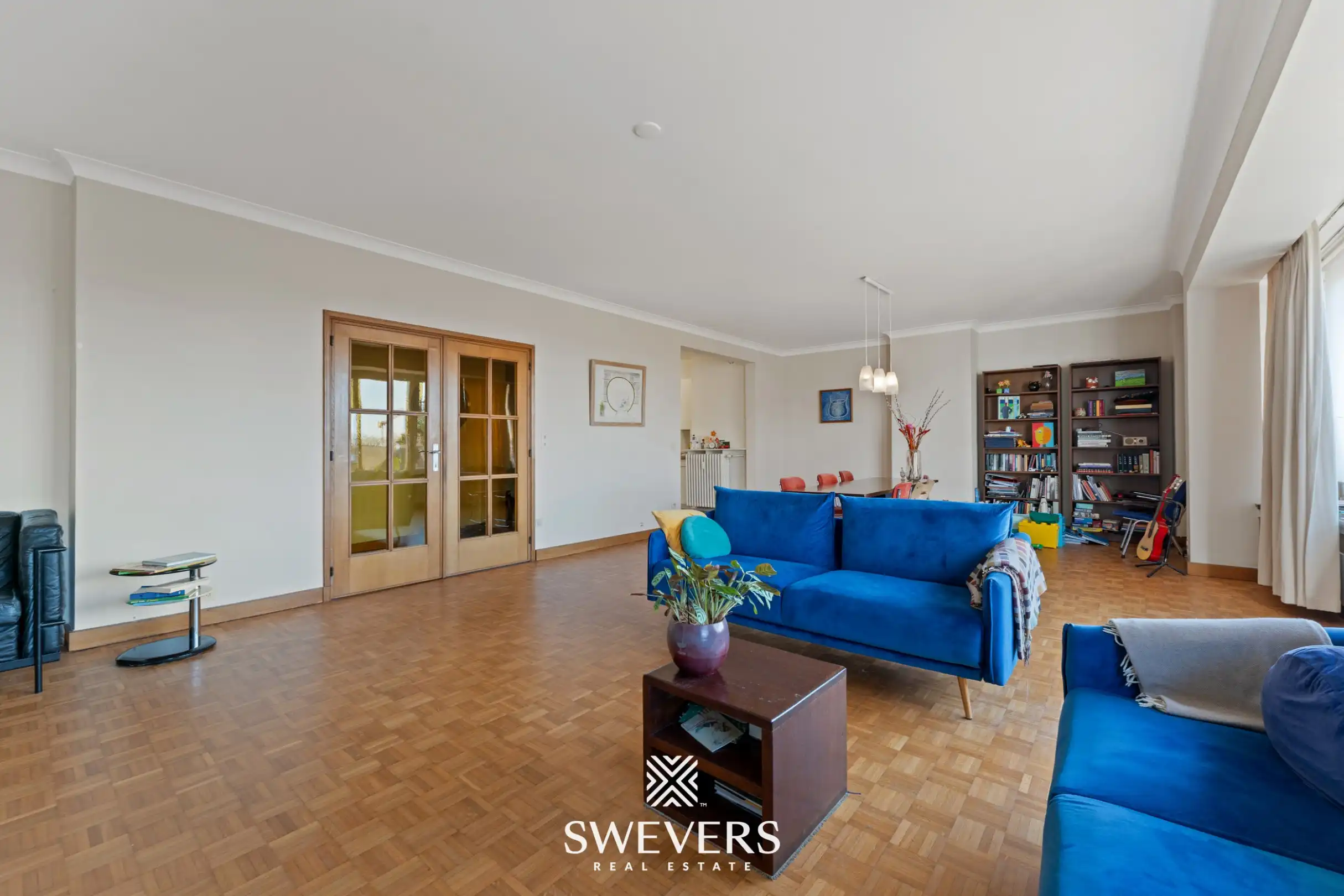 Ruim en lichtrijk appartement met terras in Centrum Hasselt foto 5