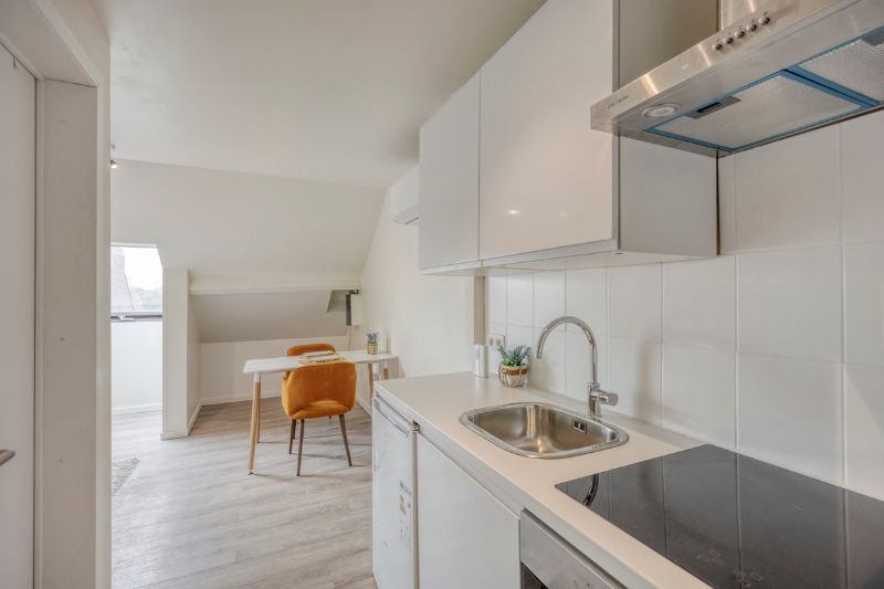 Charmante studio in kleinschalige residentie! foto 3